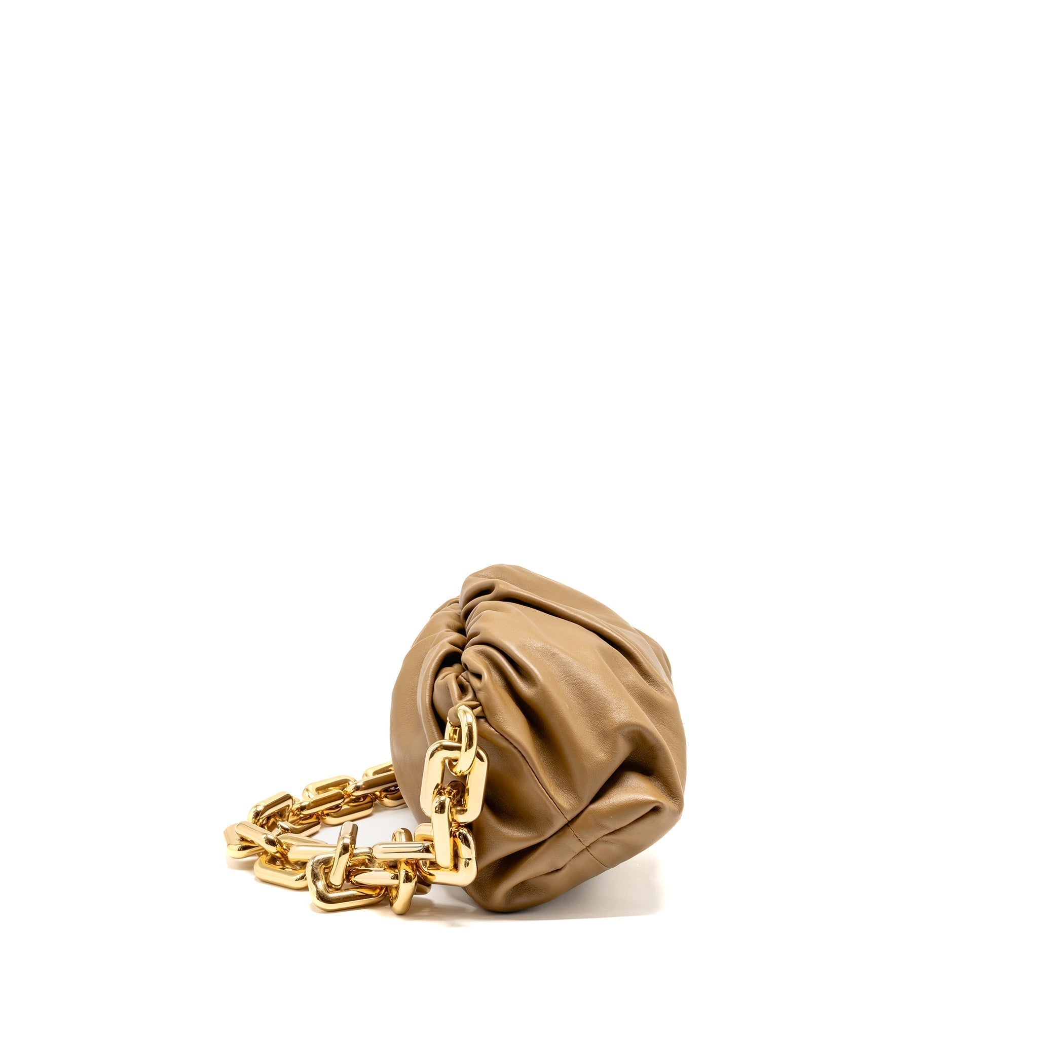 bottega-veneta-chain-pouch-549ou