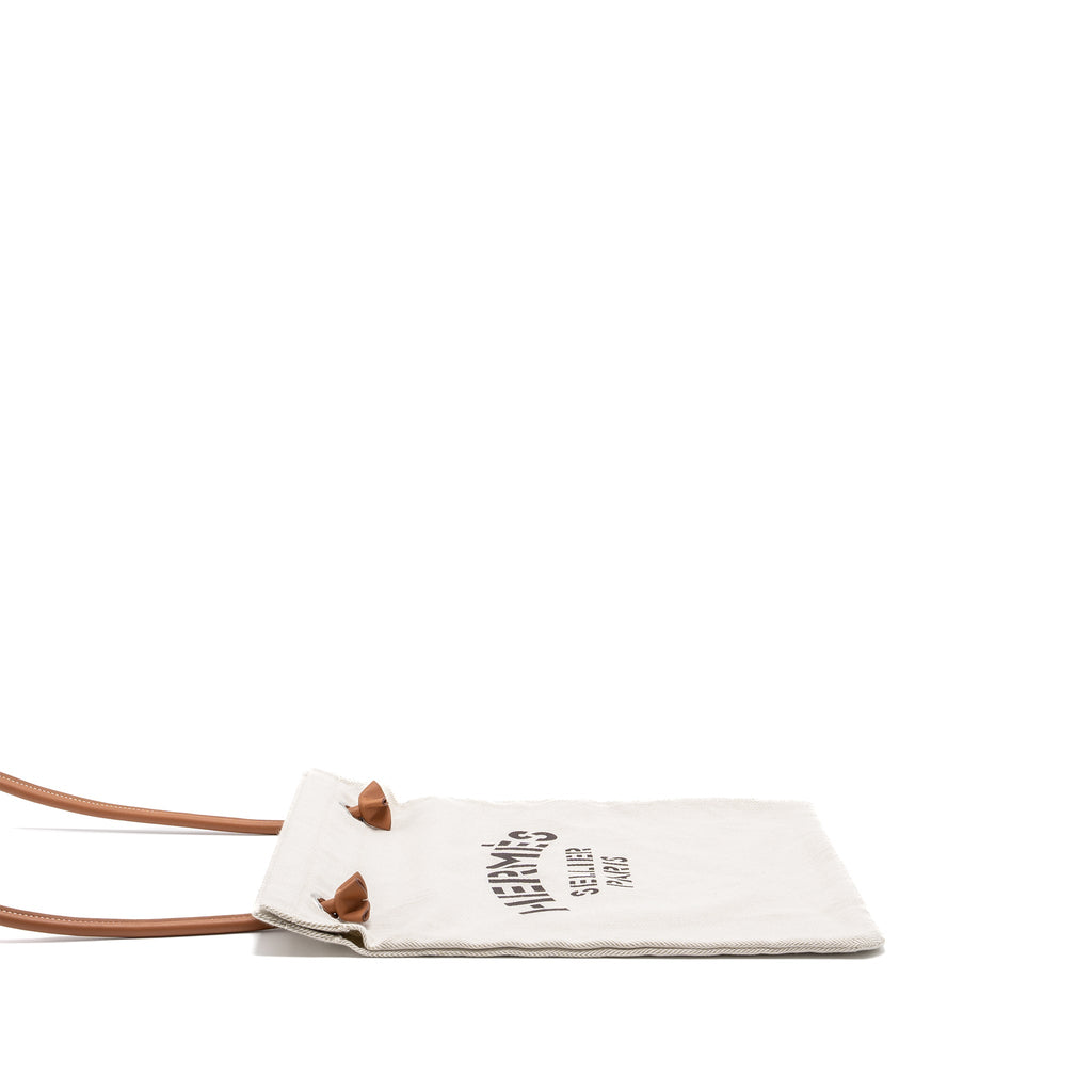 hermes-aline-grooming-bag-canvas-craie-gold