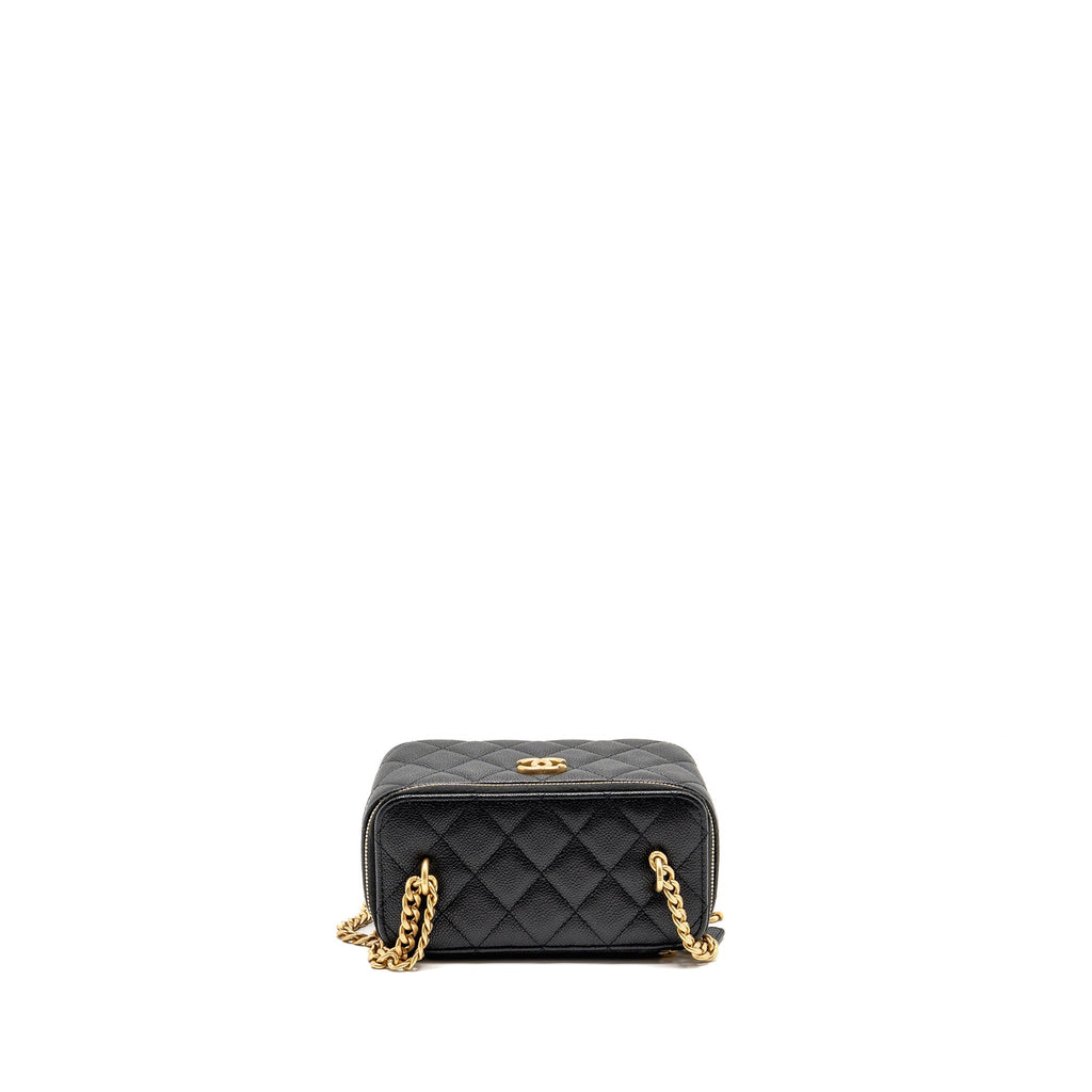 chanel-black-6