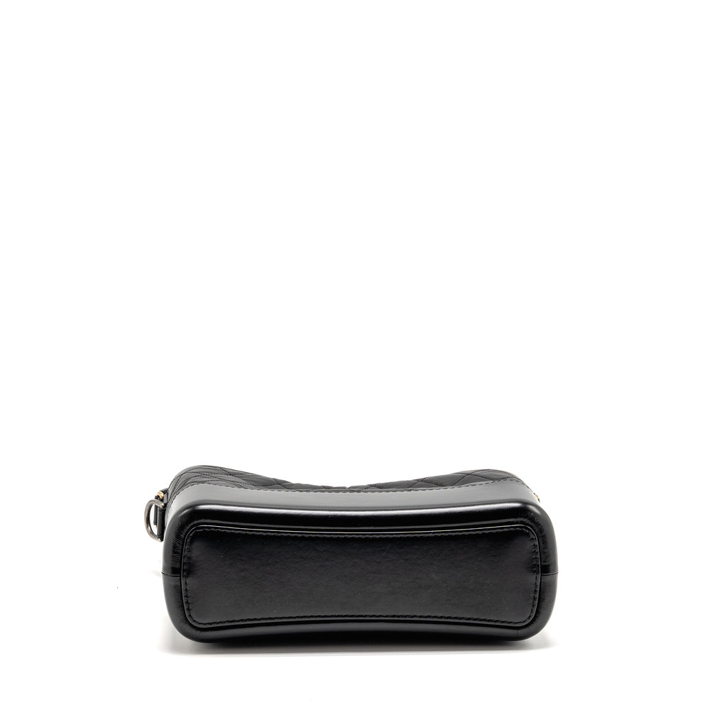chanel-gabrielle-hobo-bag-aged-calfskin-black-multicolour-hardware