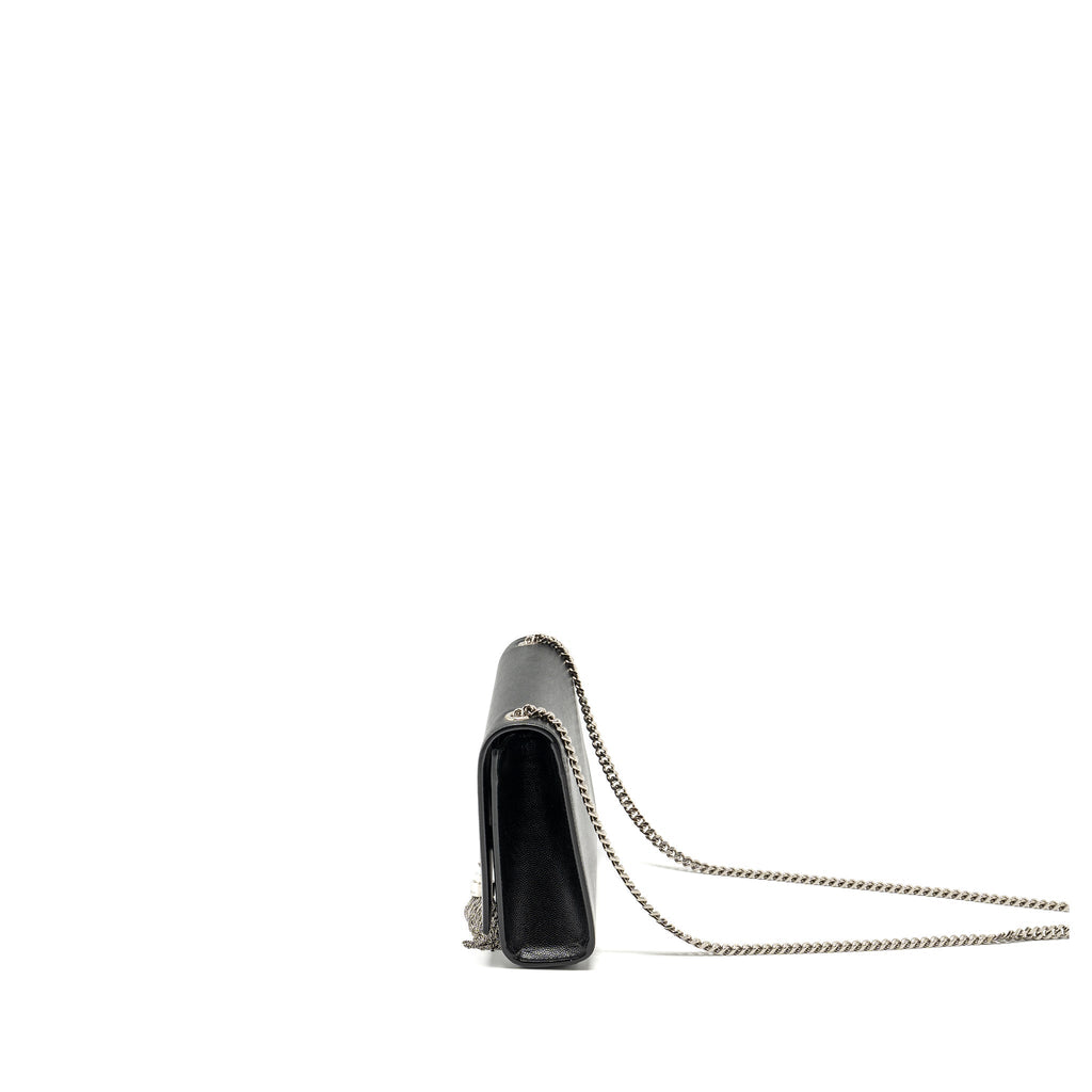 saint-laurent-ysl-kate-medium-chain-bag-with-tassel-calfskin-black-shw