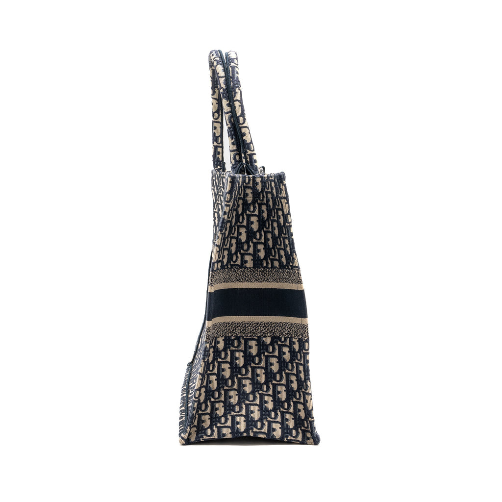 dior-large-book-tote-ecru-and-blue-dior-oblique-embroidery