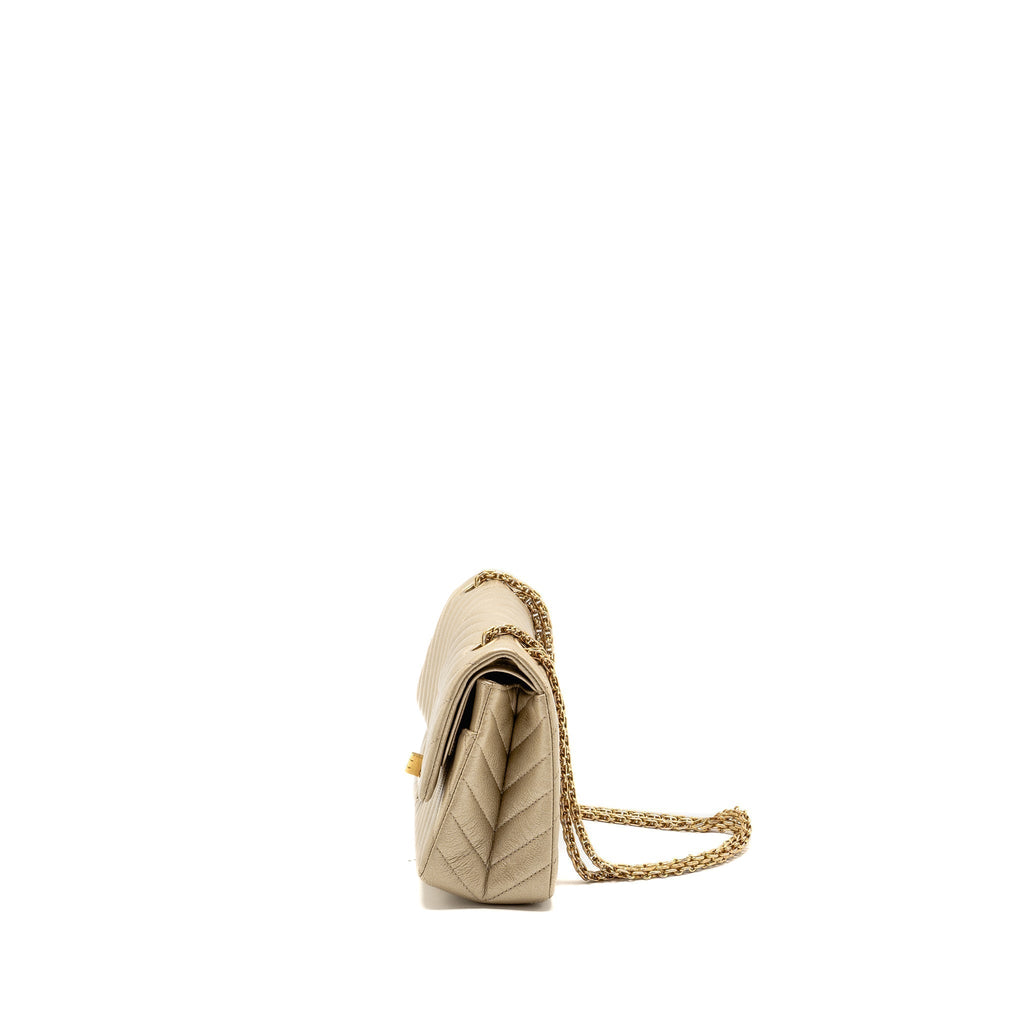 chanel-small-2-55-reissue-chevron-flap-bag-calfskin-gold-ghw