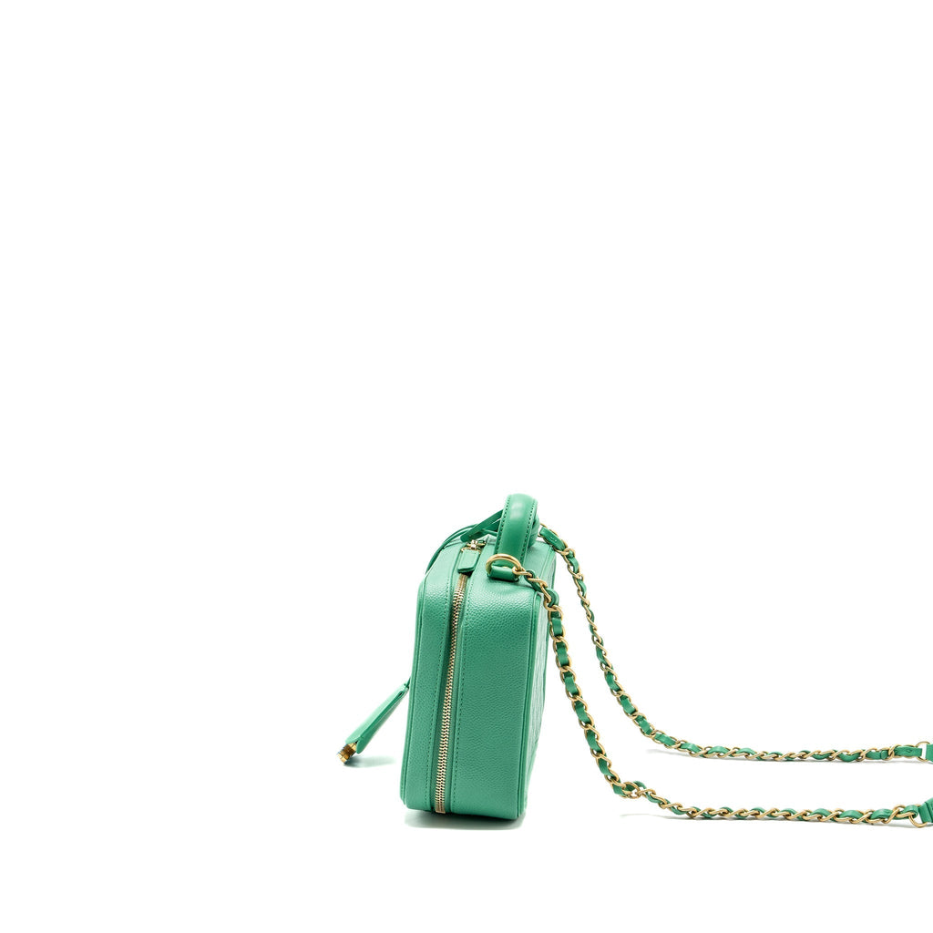 chanel-medium-filigree-vanity-case-caviar-green-ghw