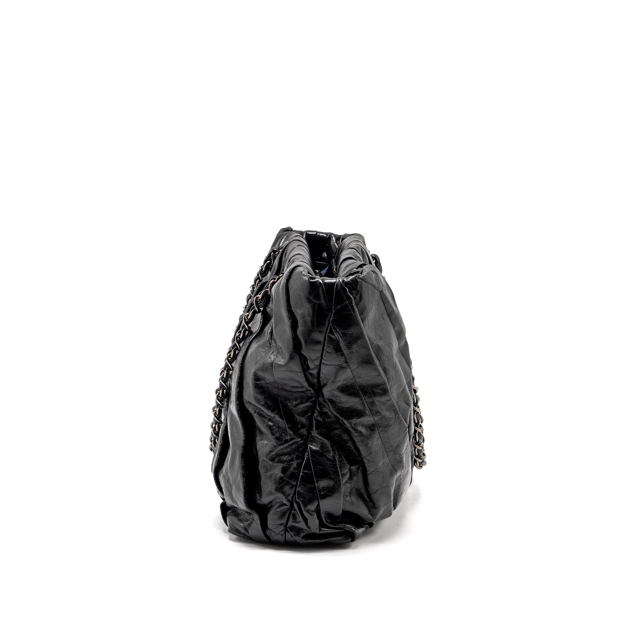 chanel-tote-bag-black