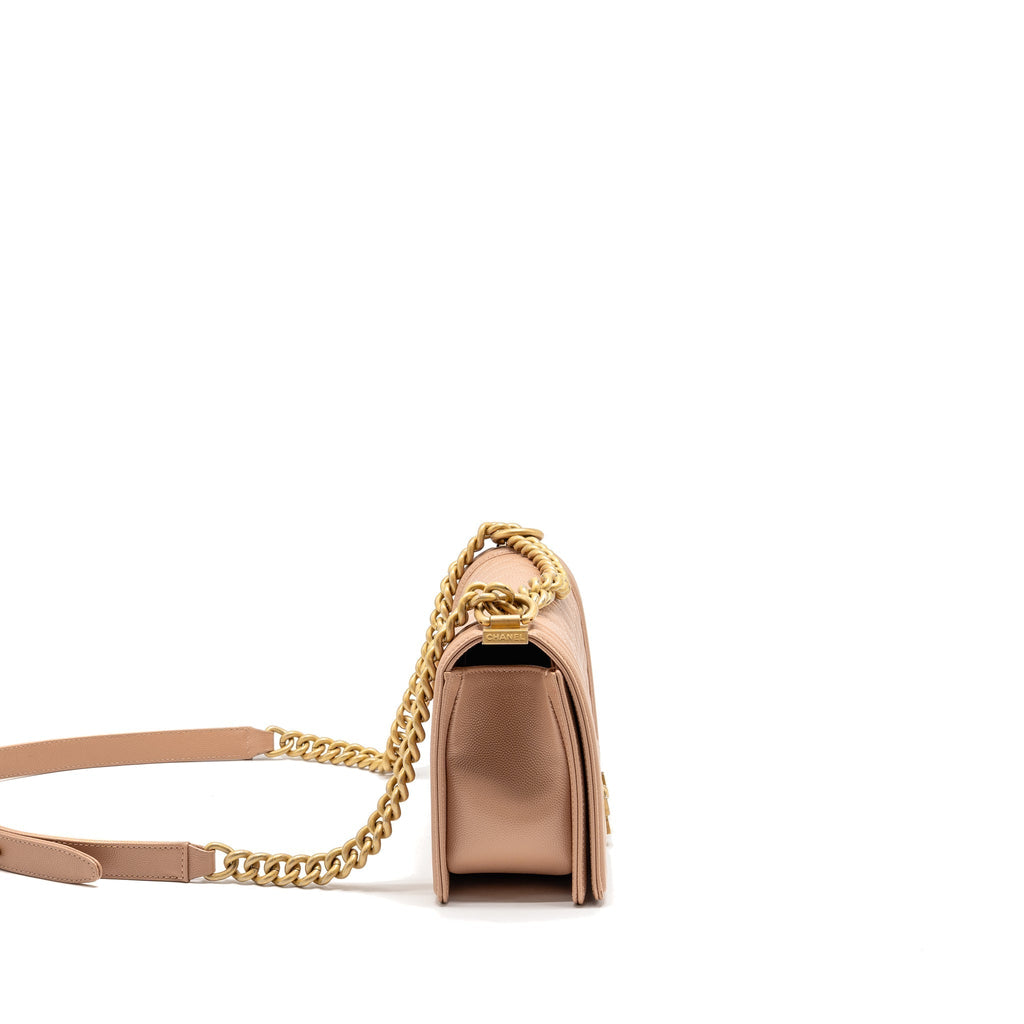 chanel-boy-bag-pink