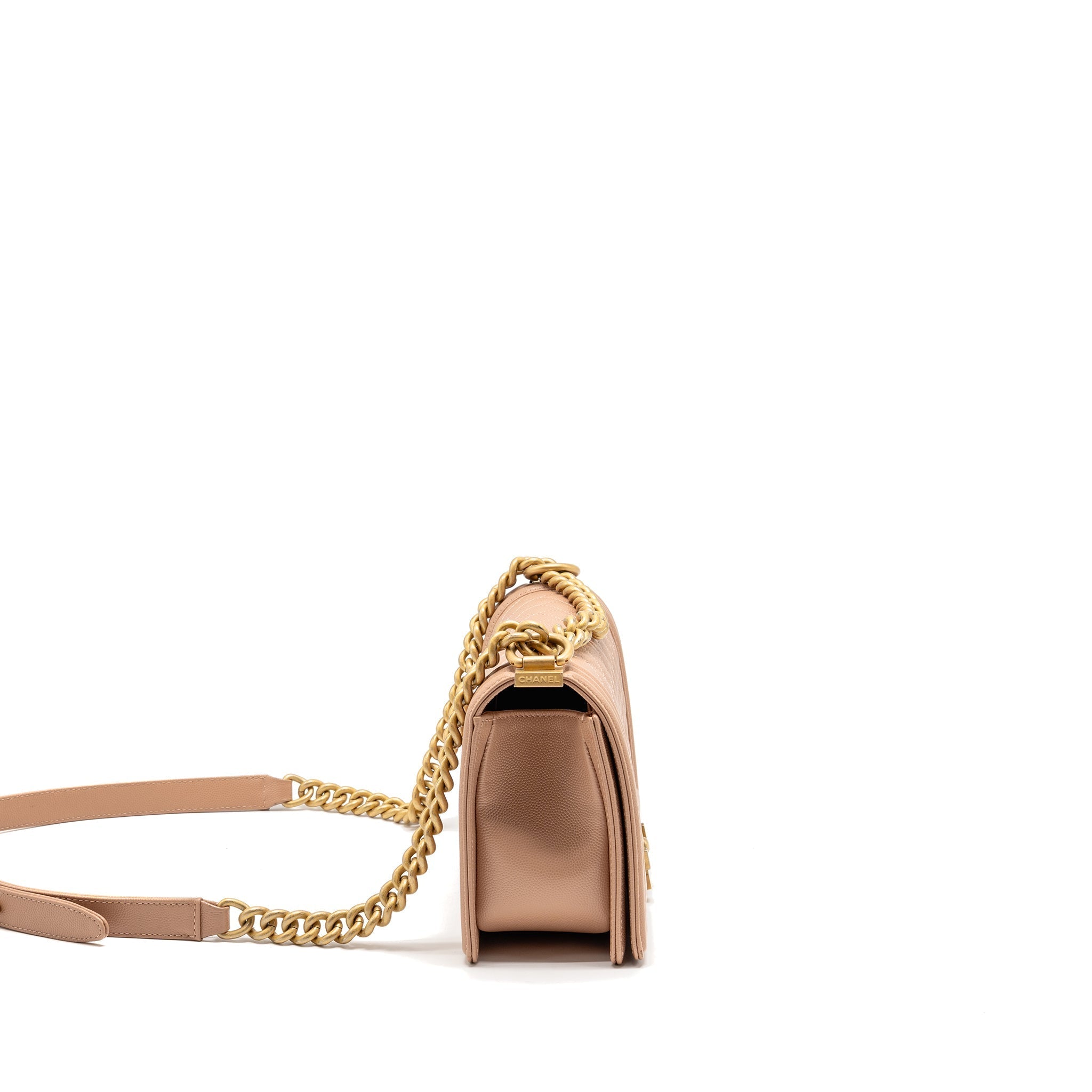 chanel-boy-bag-pink