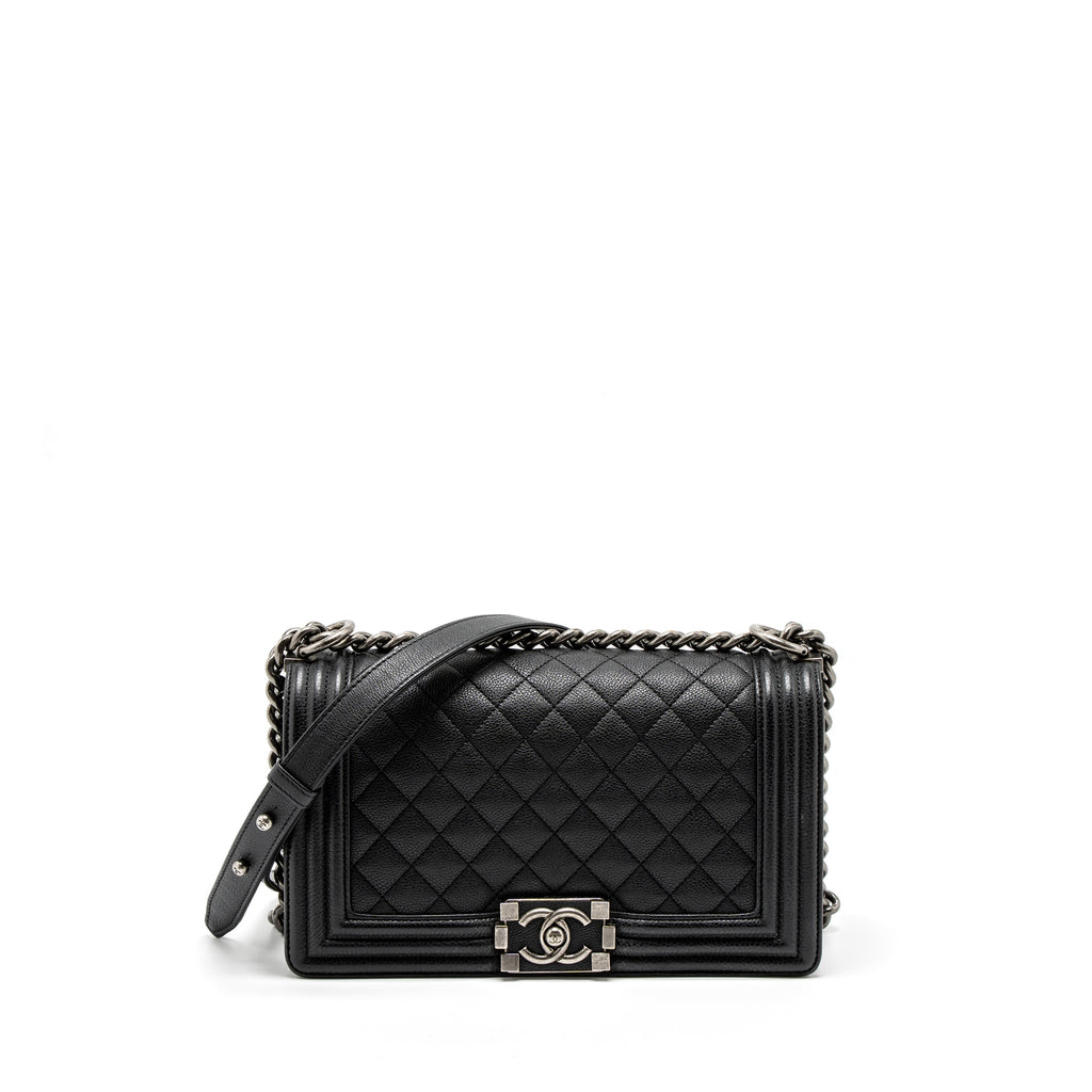 chanel-medium-boy-bag-grained-calfskin-black-ruthenium-hardware