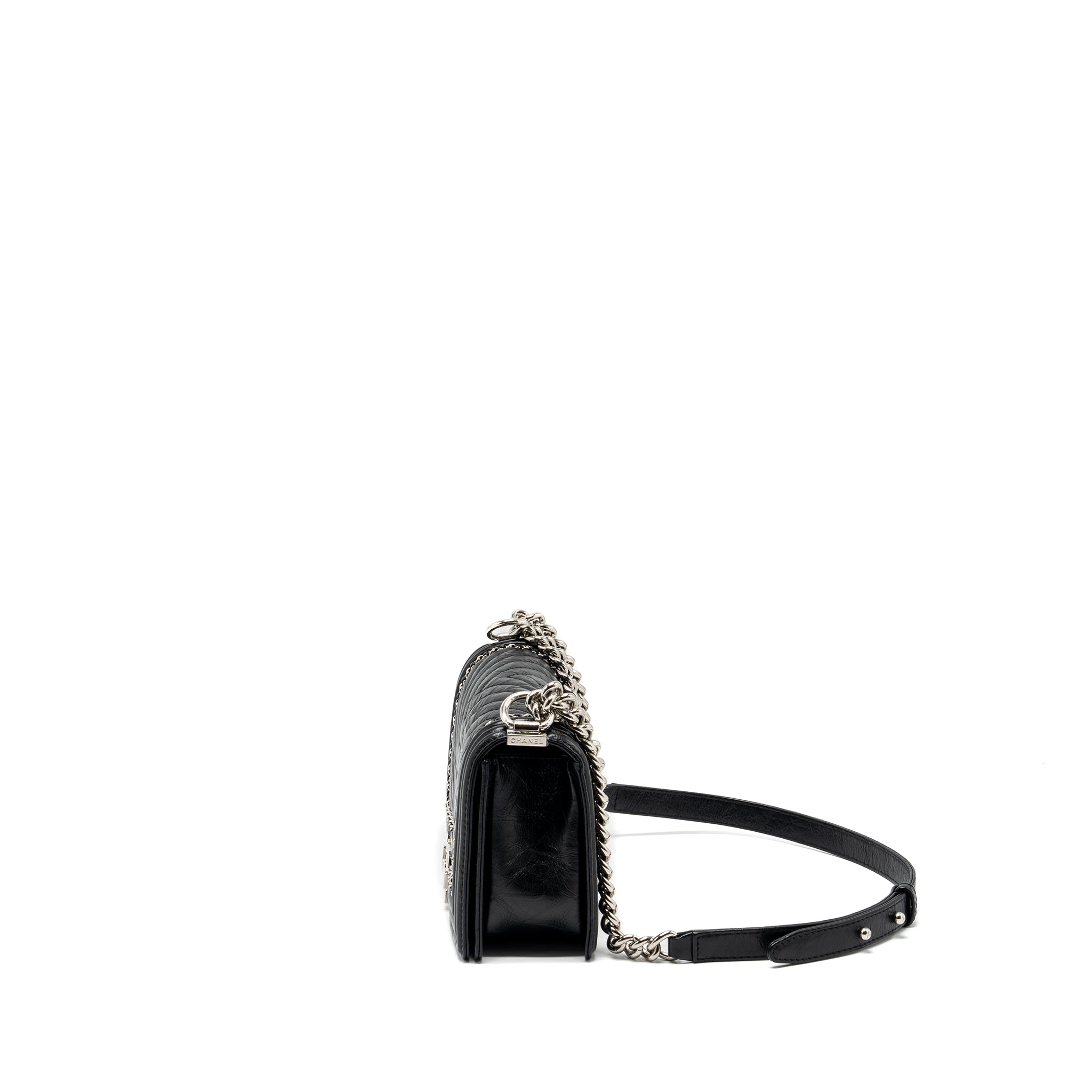chanel-medium-chevron-boy-bag-limited-edition-calfskin-black-shw