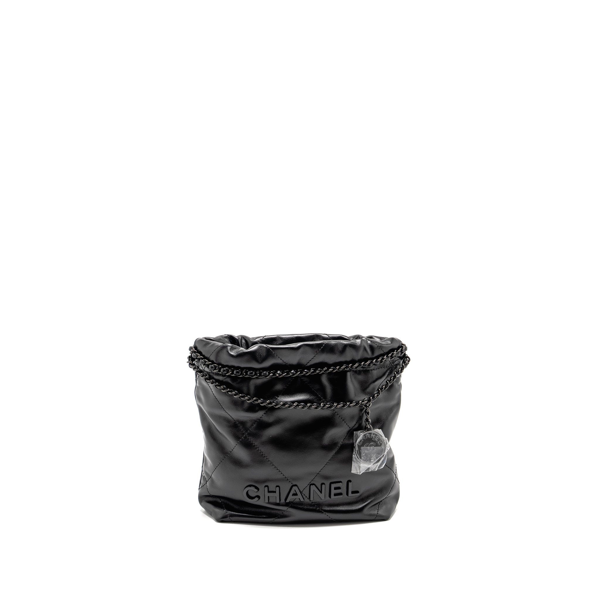 chanel-mini-22-so-black