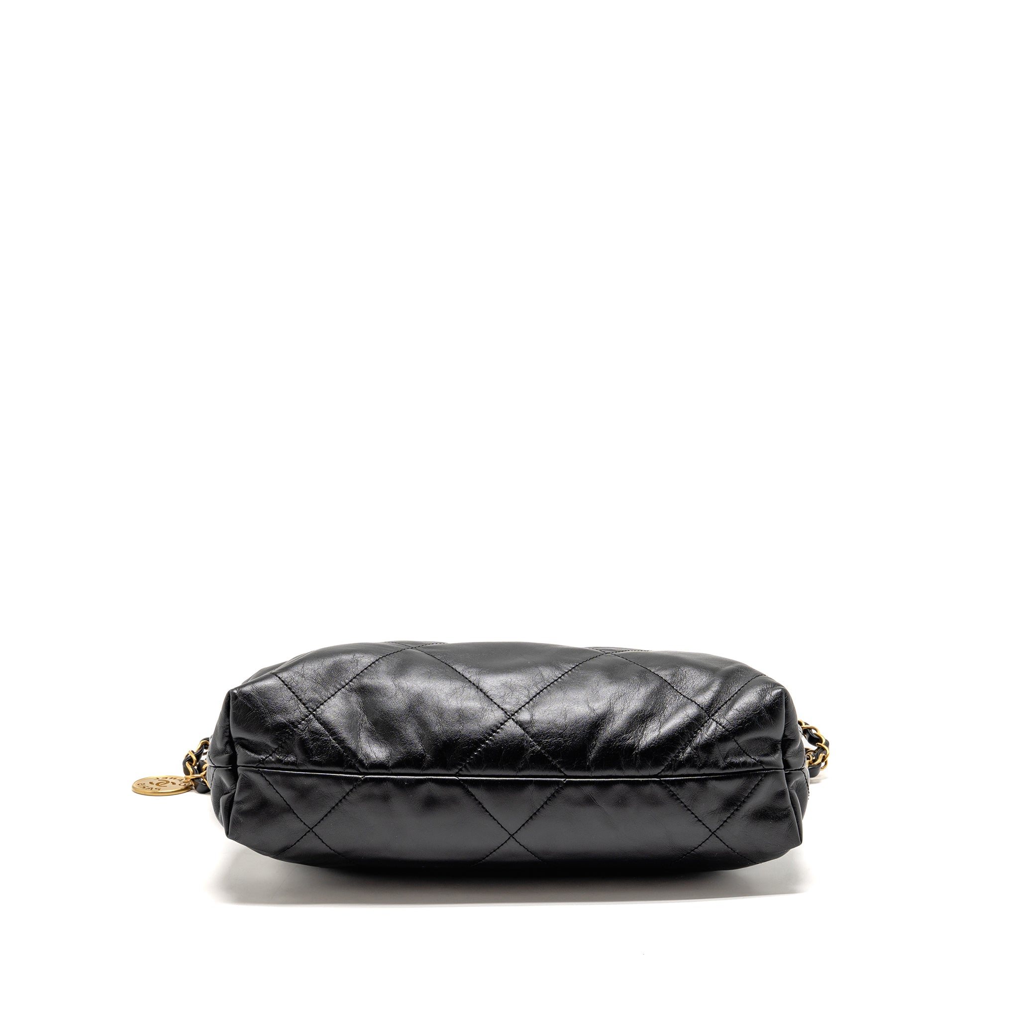 chanel-22-black-2
