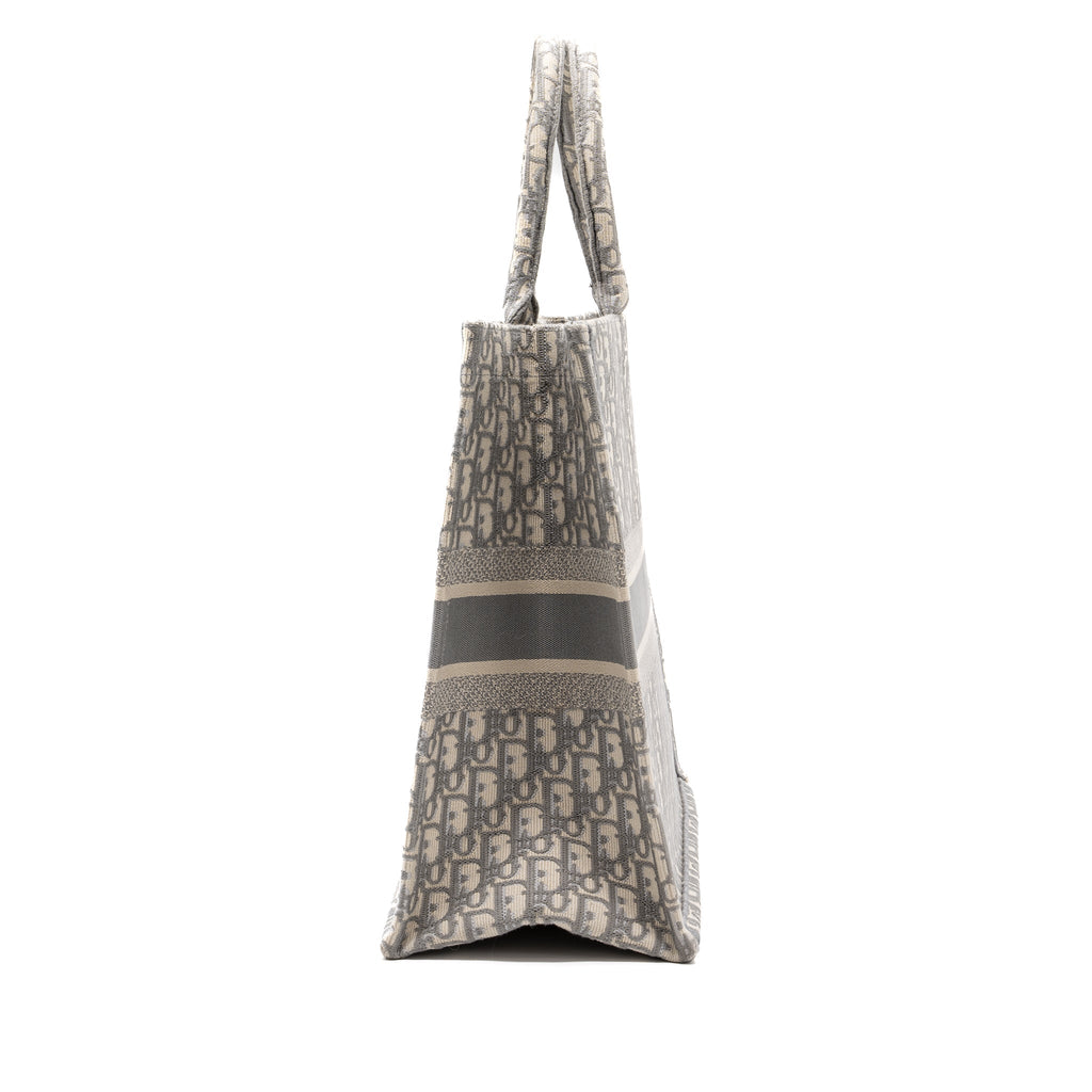 dior-large-book-tote-dior-oblique-embroidery-ecru-grey