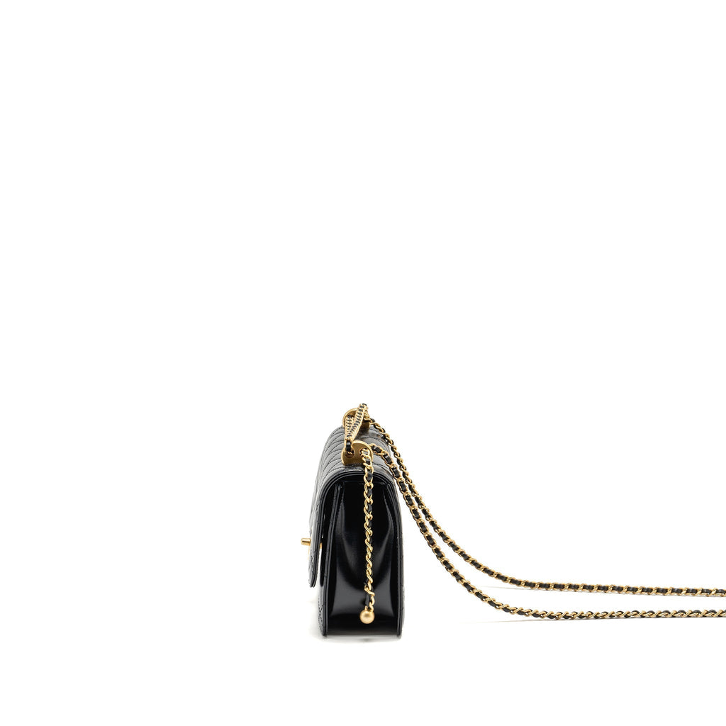 chanel-gold-crush-flap-bag-calfskin-black-ghw-microchip