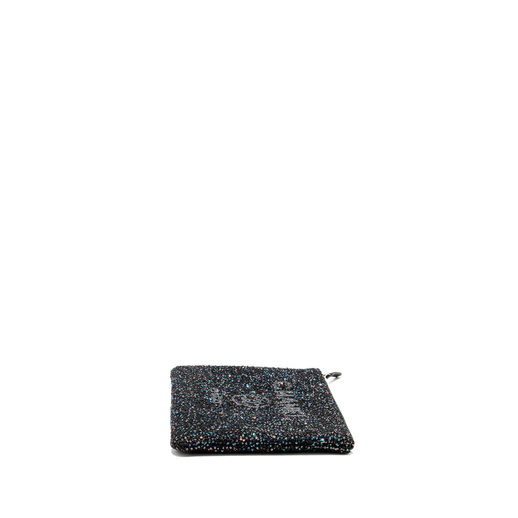 chanel-cluth-tweed-black
