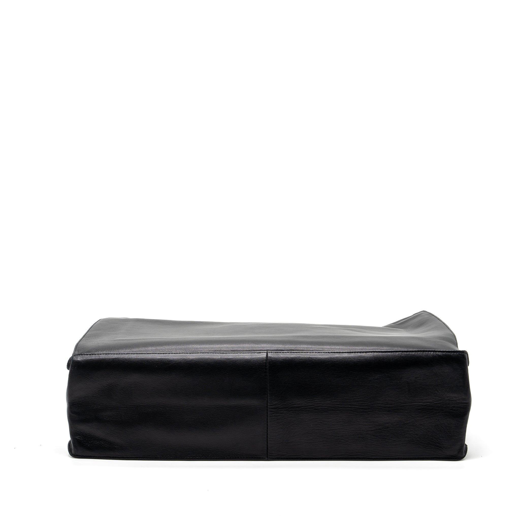 chanel-vintage-tote-bag-calfskin-black-ghw