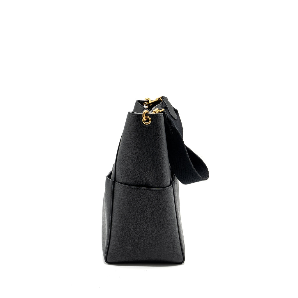 celine-sangle-bucket-bag-grained-calfskin-black-ghw-1