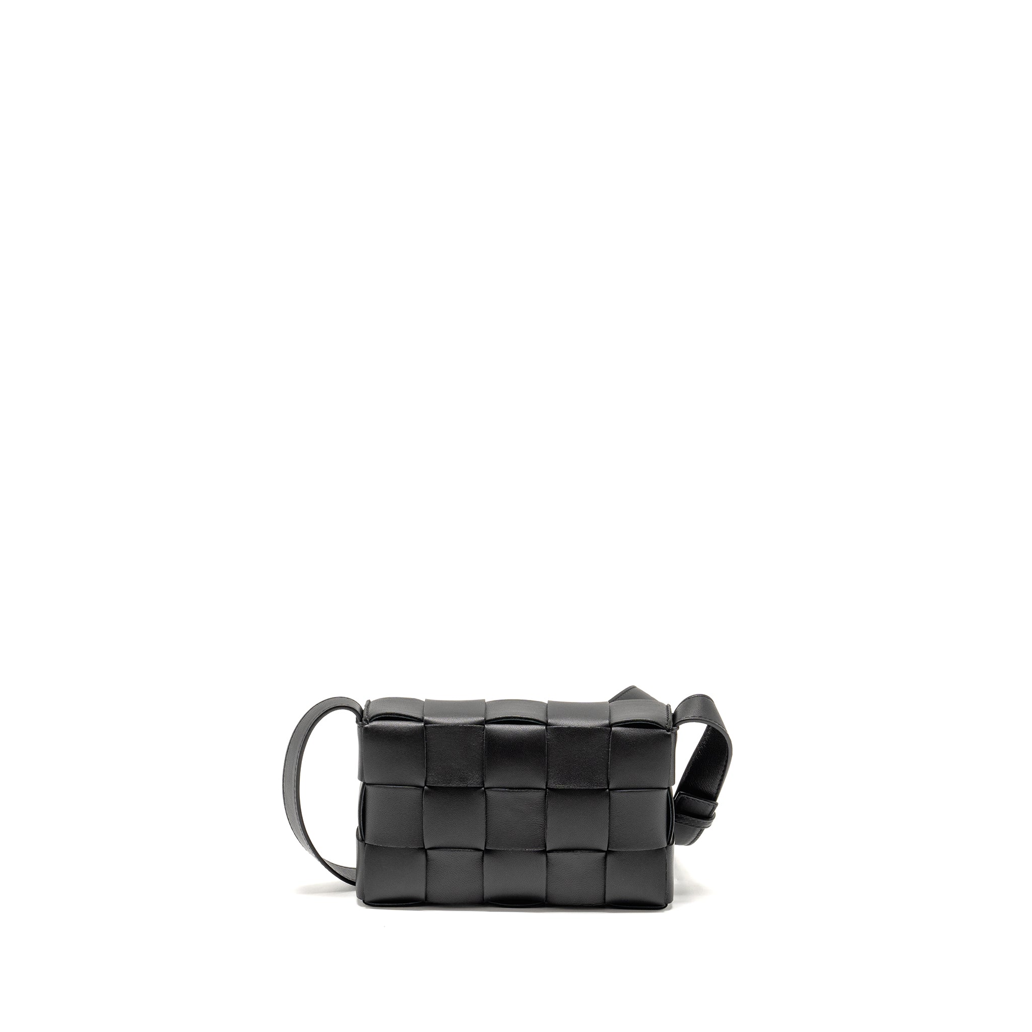 bottega-veneta-small-cassette-bag-lambskin-black-ghw