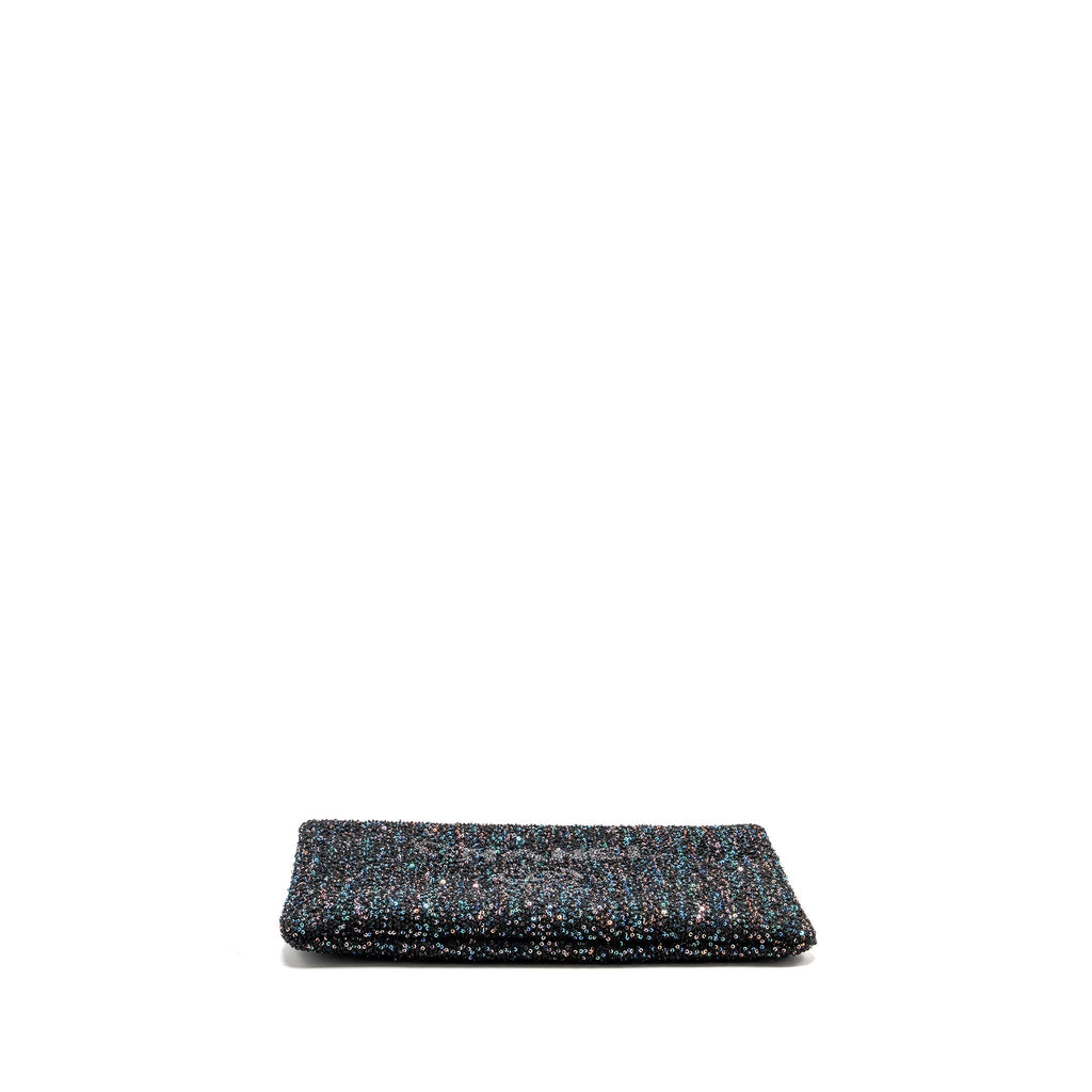 chanel-cluth-tweed-black