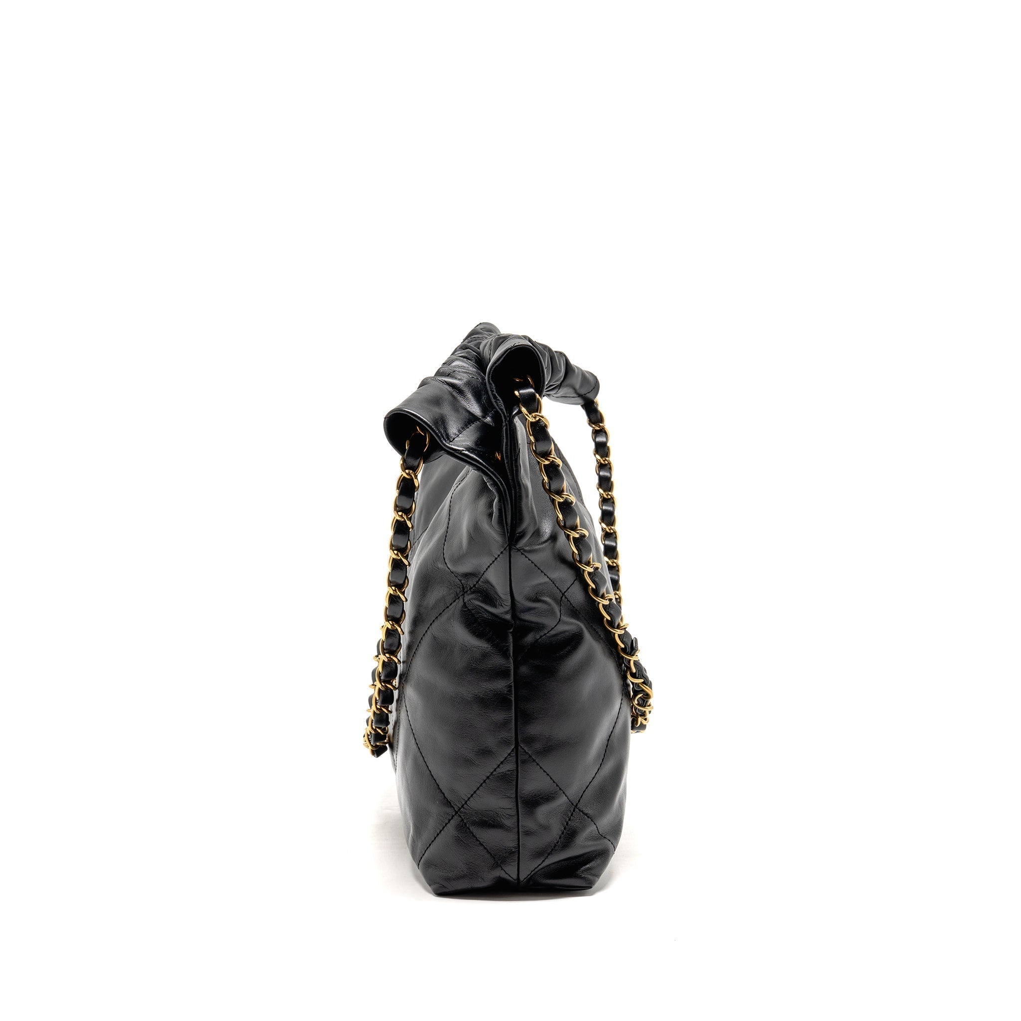 chanel-22-black-2