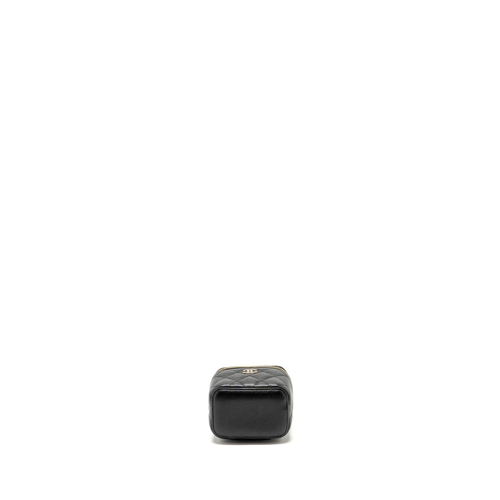 chanel-small-vanity-clutch-with-chain-cc-pearl-caviar-black-lghw-1