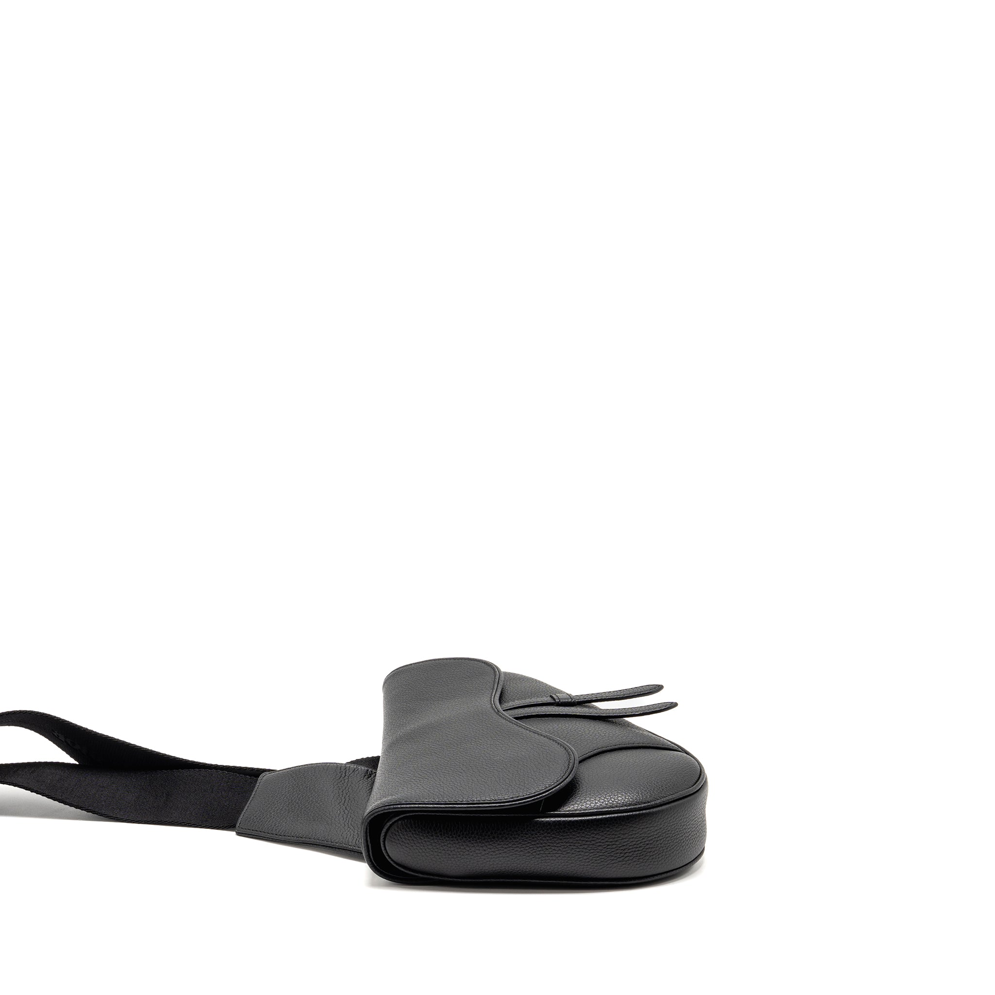 dior-homme-saddle-bag-calfskin-black-shw