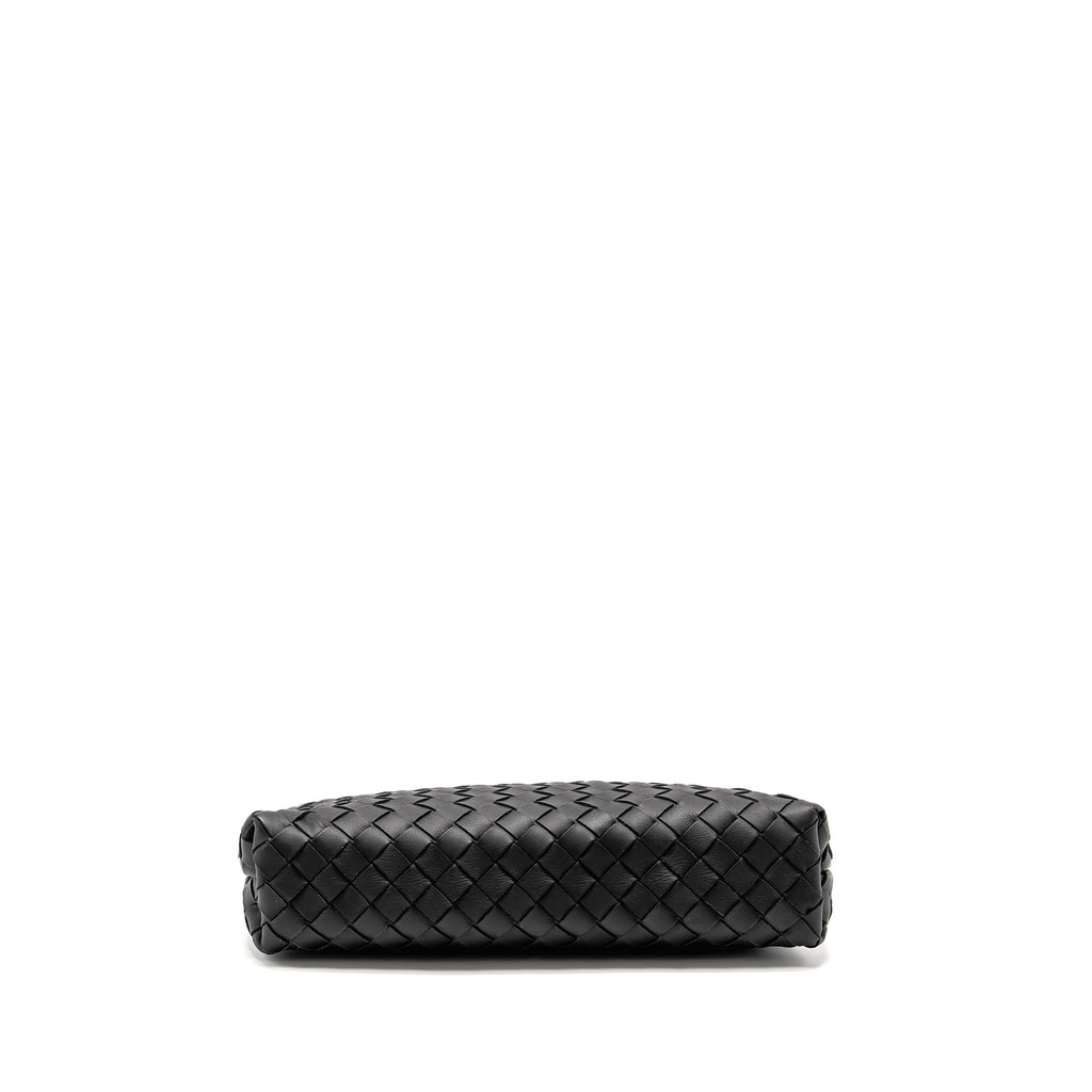 bottega-veneta-intrecciato-pouch-calfskin-black-shw