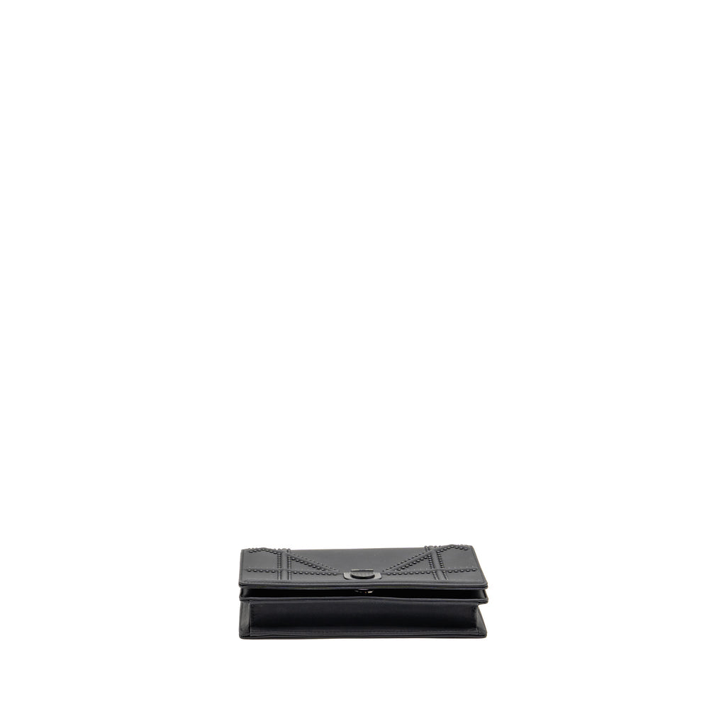 dior-studded-diorama-wallet-on-chain-leather-so-black-copy
