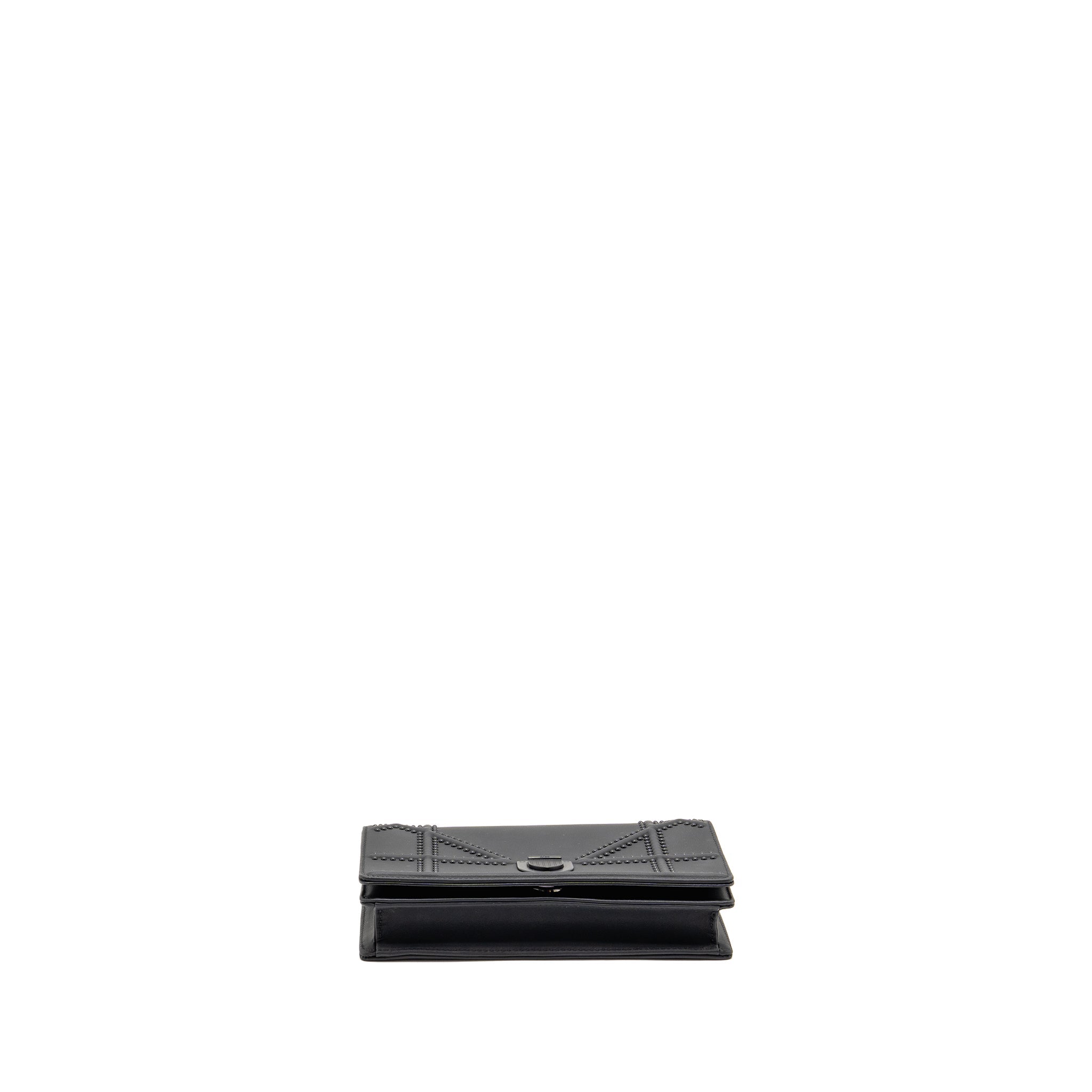 dior-studded-diorama-wallet-on-chain-leather-so-black-copy