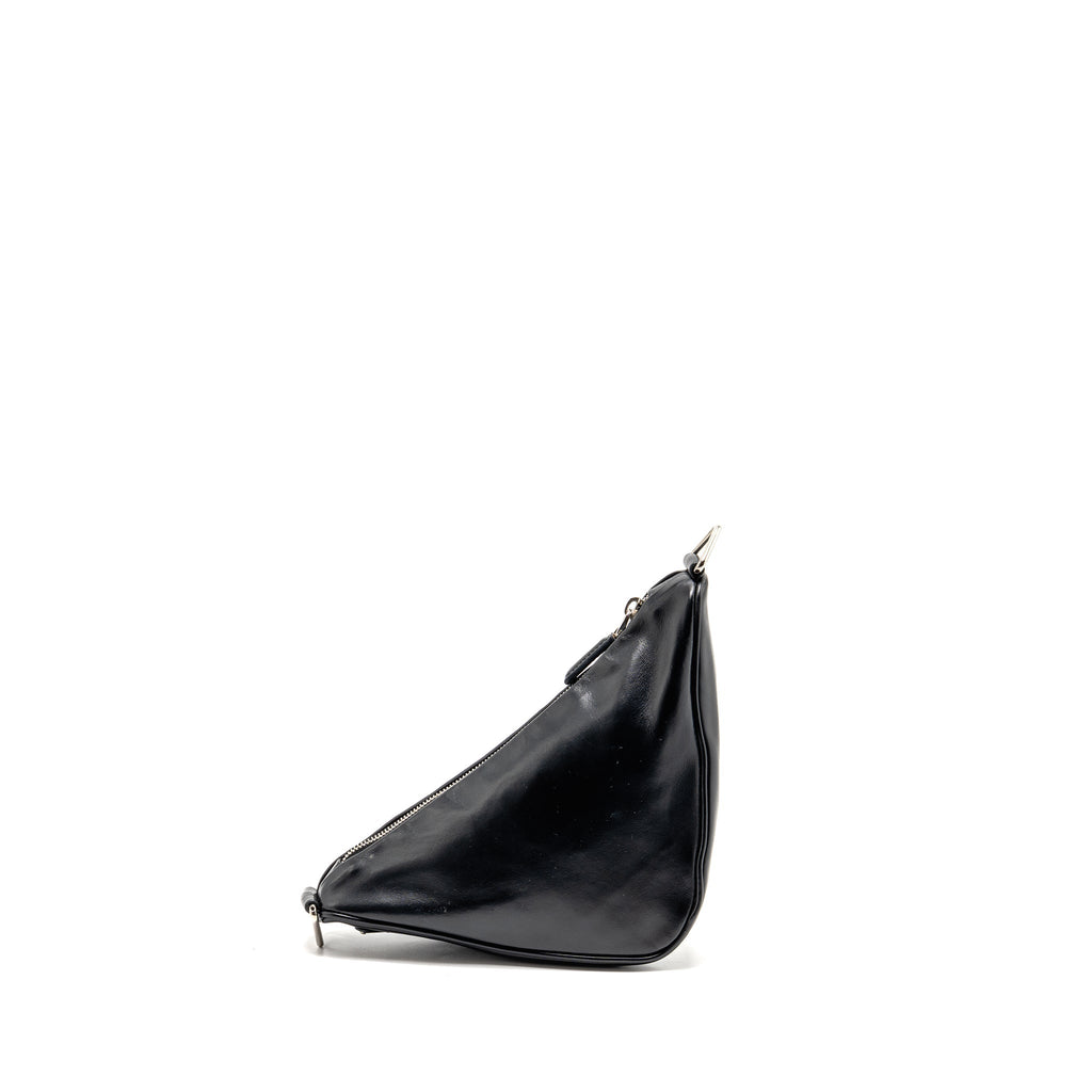 prada-triangle-shoulder-bag-leather-black-shw-no-price