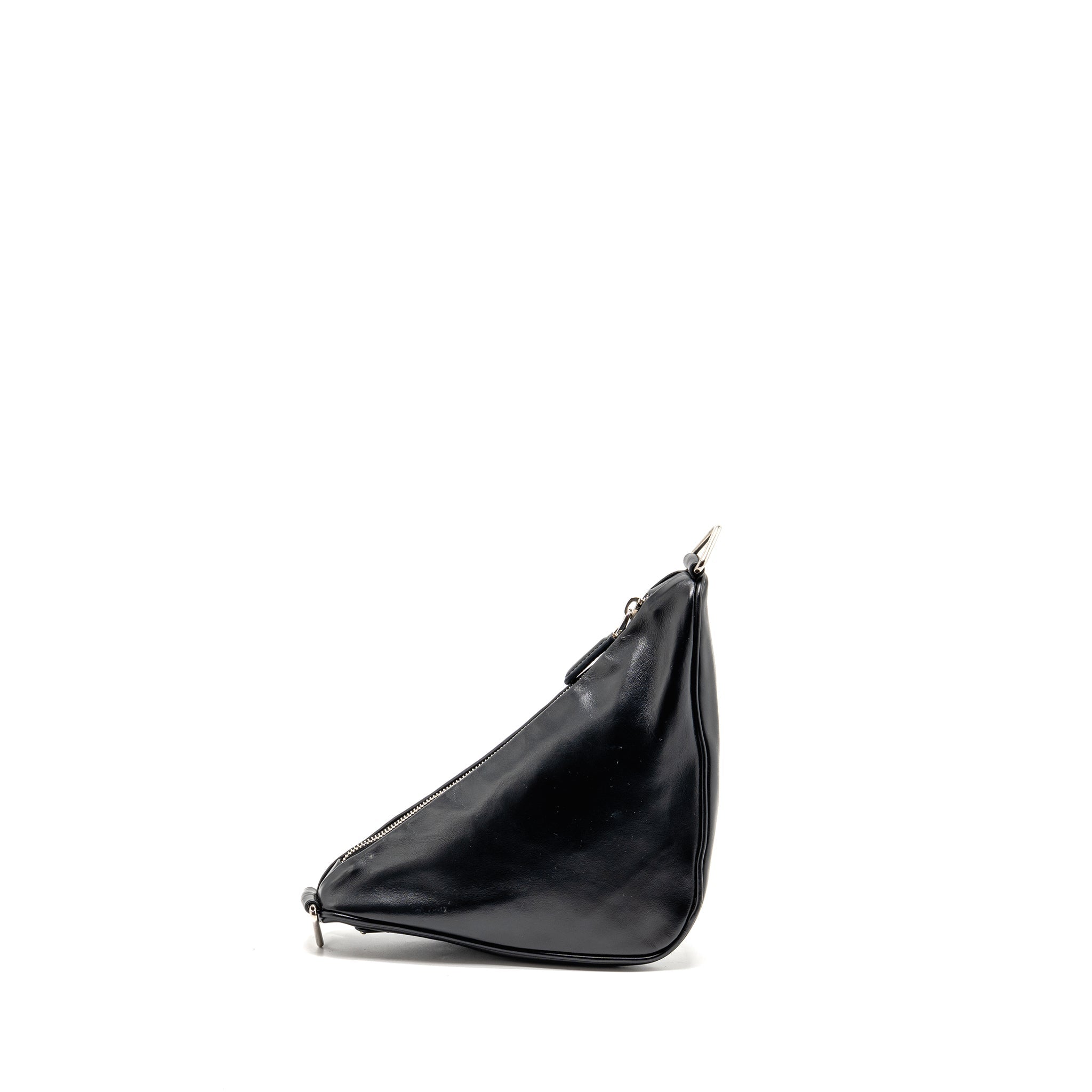 prada-triangle-shoulder-bag-leather-black-shw-no-price
