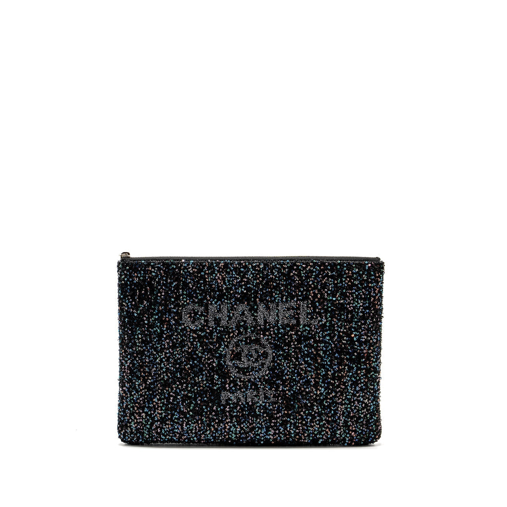chanel-cluth-tweed-black