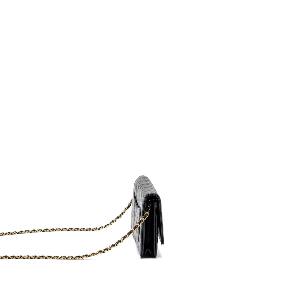 chanel-classic-wallet-on-chain-with-charms-lambskin-black-ghw-copy