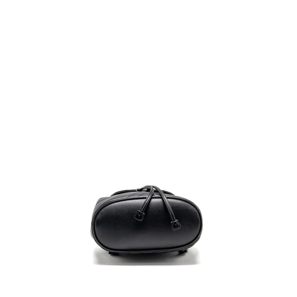 gucci-gg-marmont-backpack-calfskin-black-ghw