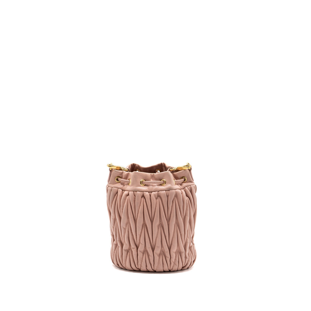 miumiu-matelasse-bucket-bag-napa-leather-pink-ghw
