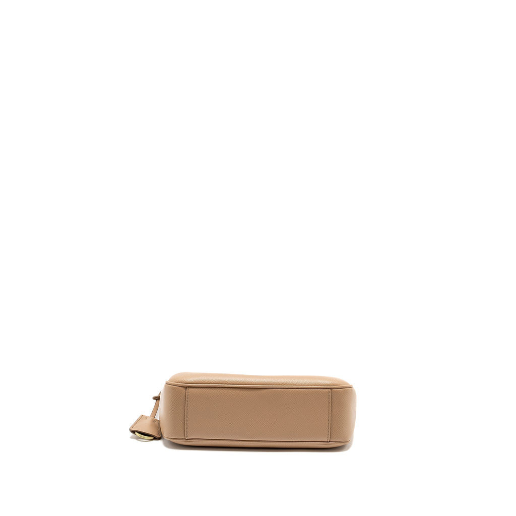 prada-beige