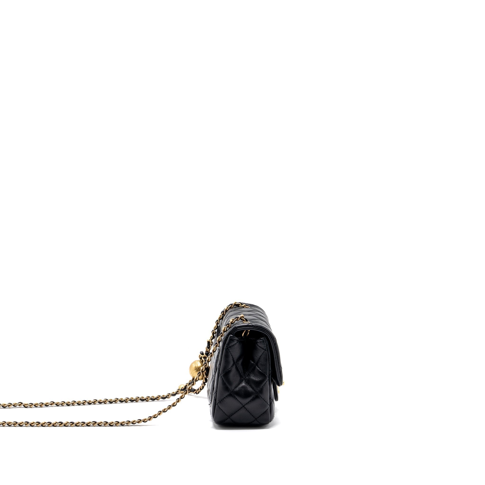 chanel-pearl-crush-mini-square-lambskin-black-ghwmicrochip