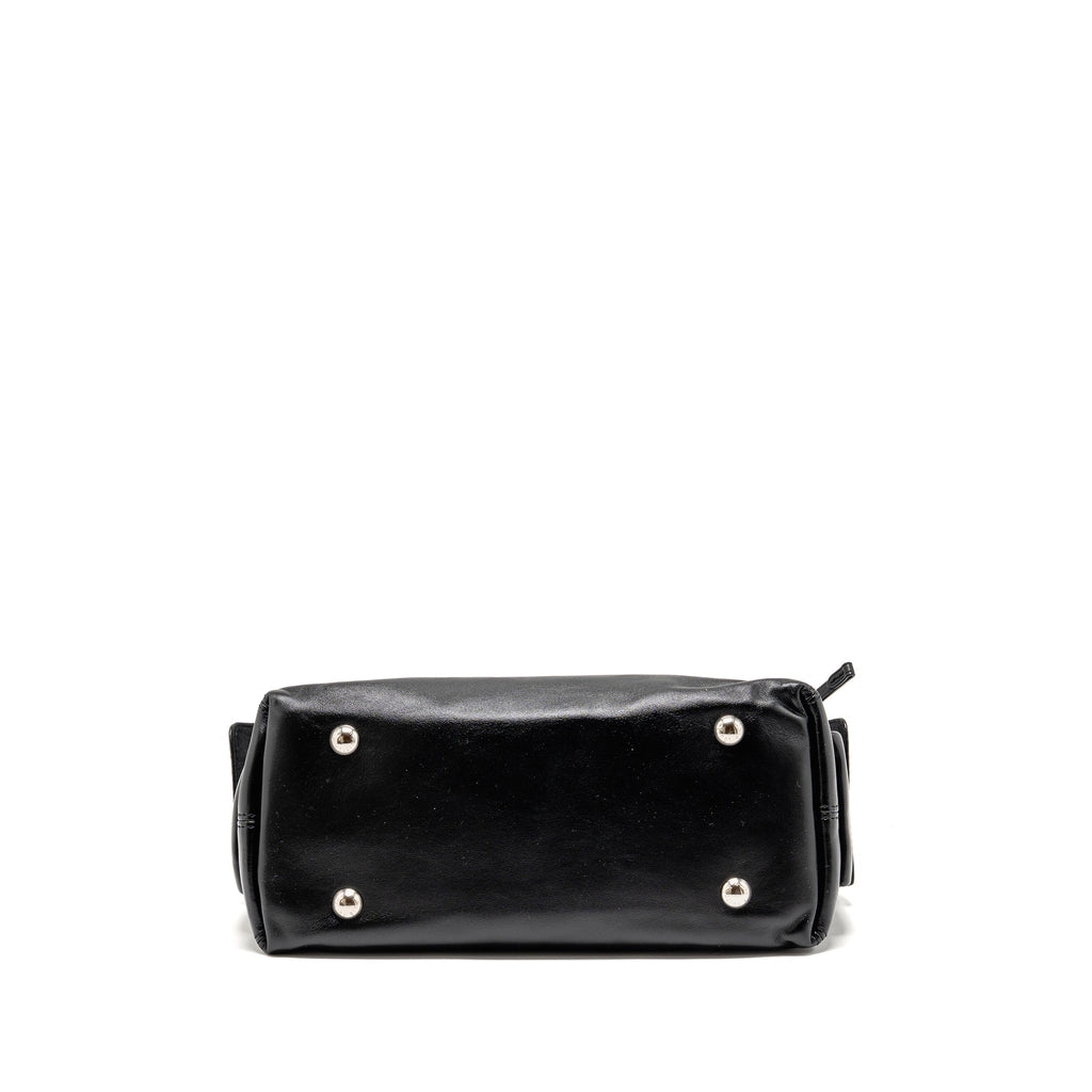 louis-vuitton-carryall-cargo-vibe-pm-lambskin-black-shw
