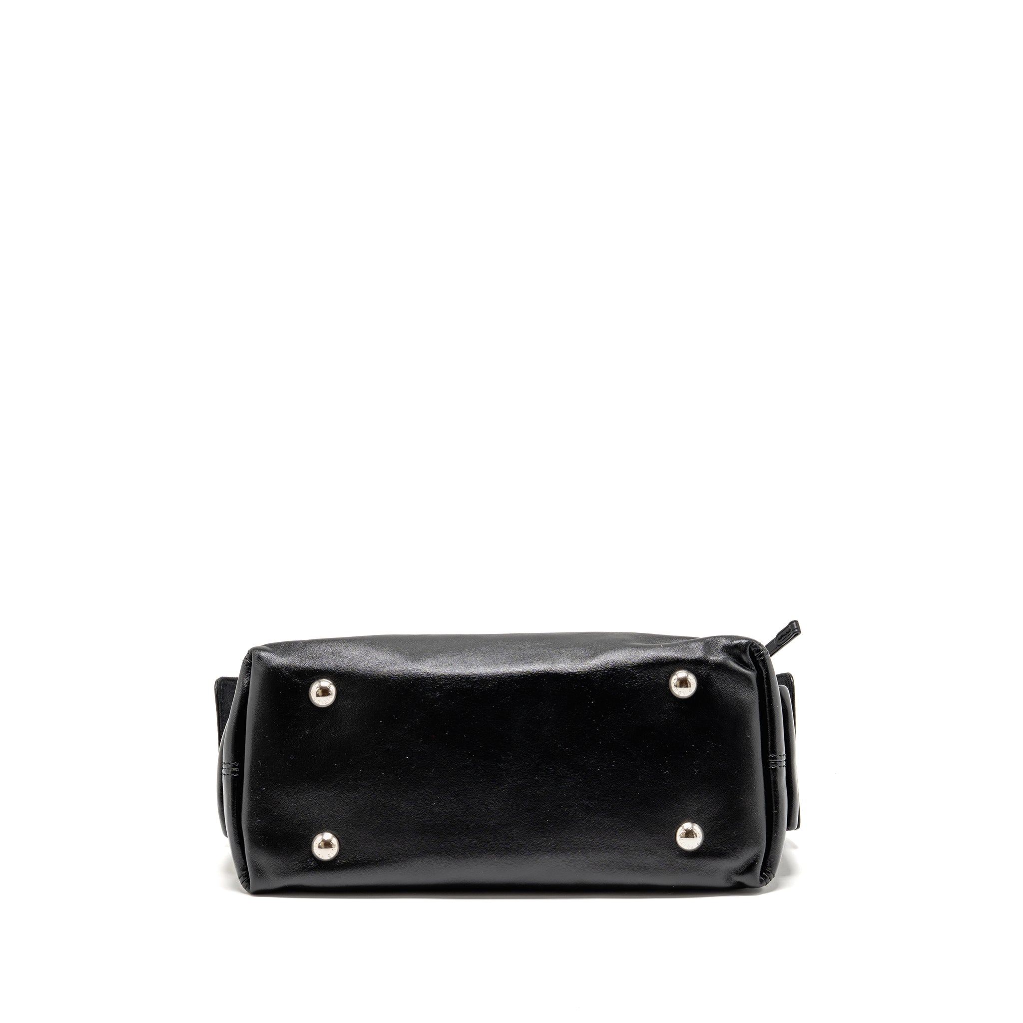 louis-vuitton-carryall-cargo-vibe-pm-lambskin-black-shw