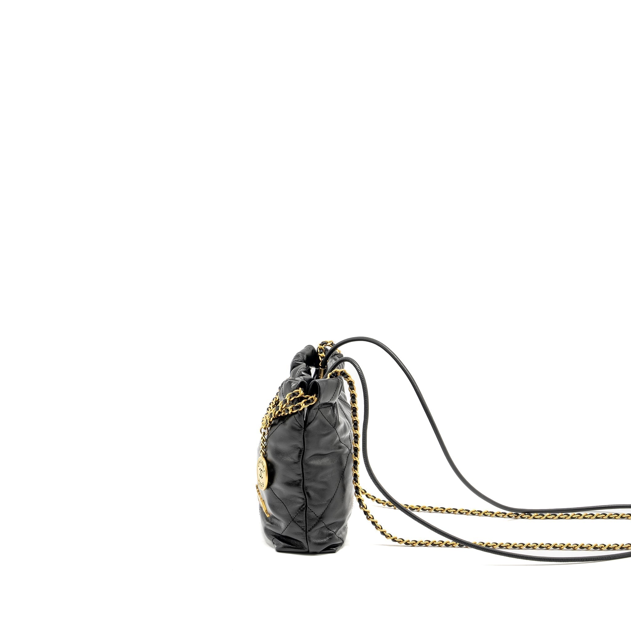 chanel-mini-22-bag-shiny-calfskin-black-ghwmicrochip-3