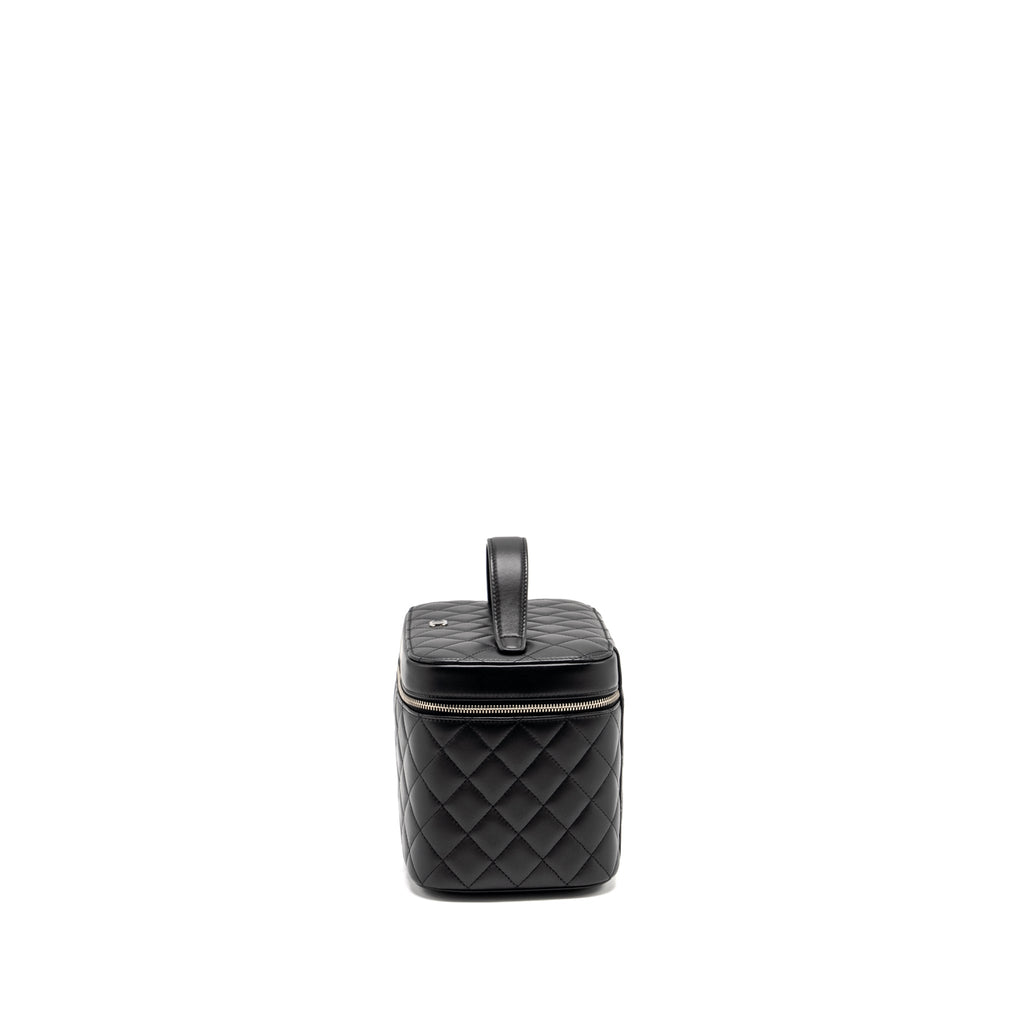 chanel-quilted-vanity-case-lambskin-black-shw