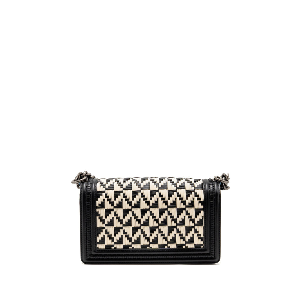 chanel-medium-boy-bag-woven-black-white-ruthenium-hardware