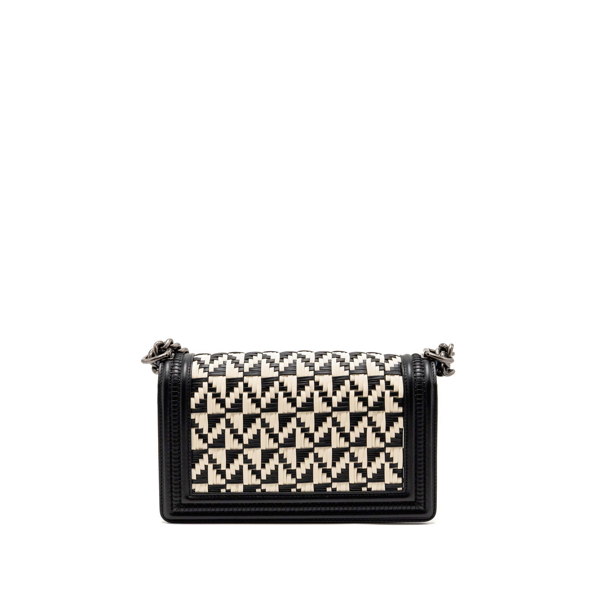 chanel-medium-boy-bag-woven-black-white-ruthenium-hardware
