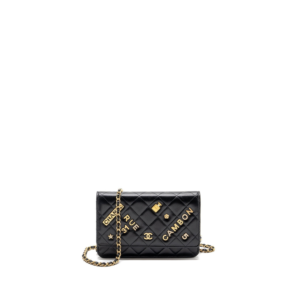 chanel-classic-wallet-on-chain-with-charms-lambskin-black-ghw-copy