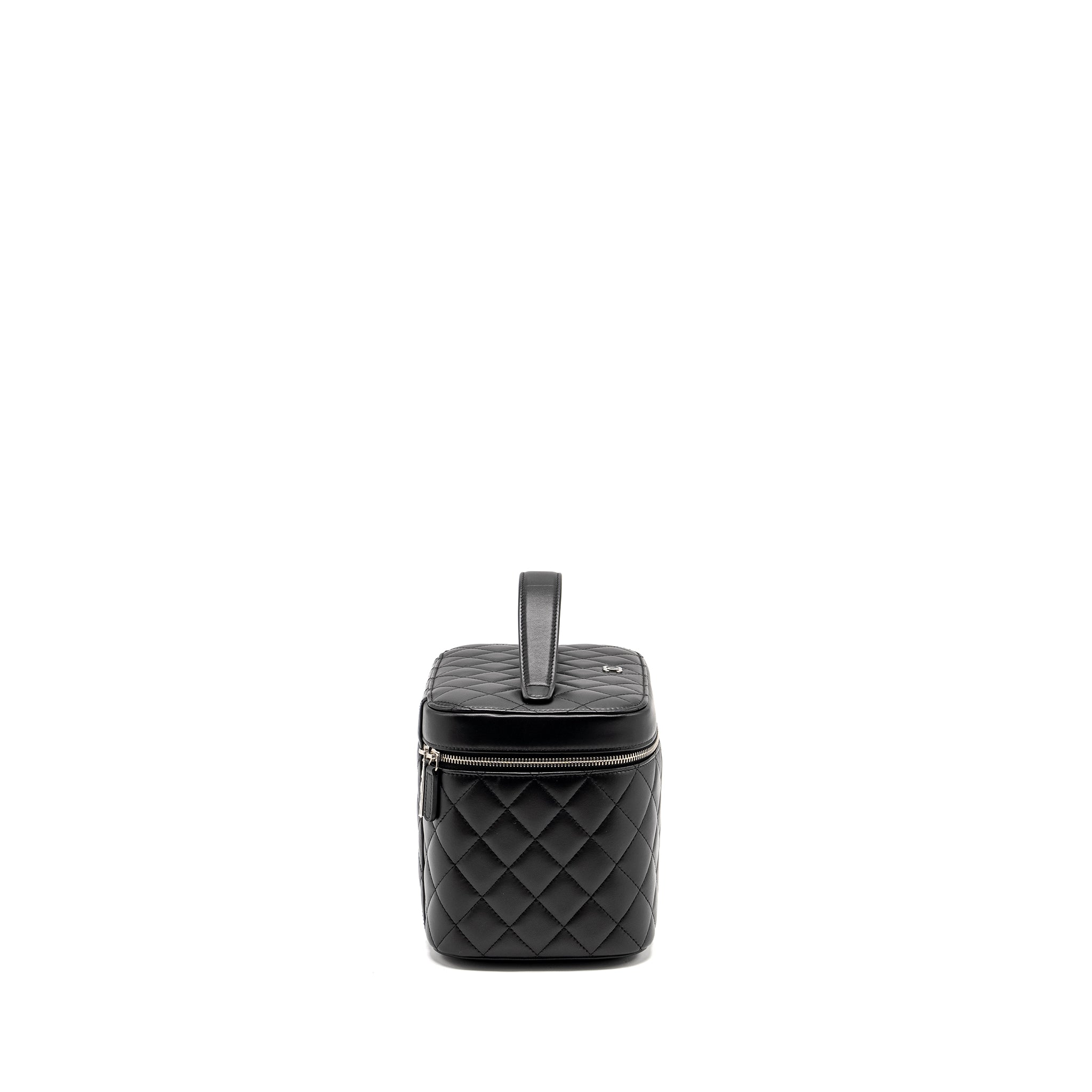 chanel-quilted-vanity-case-lambskin-black-shw