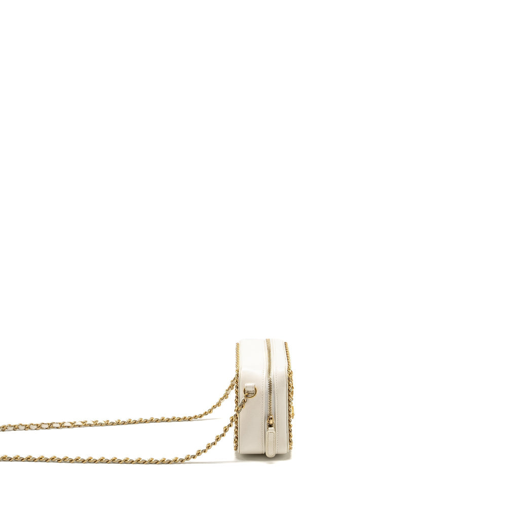 chanel-mini-vanity-clutch-with-chain-lambskin-white-ghw