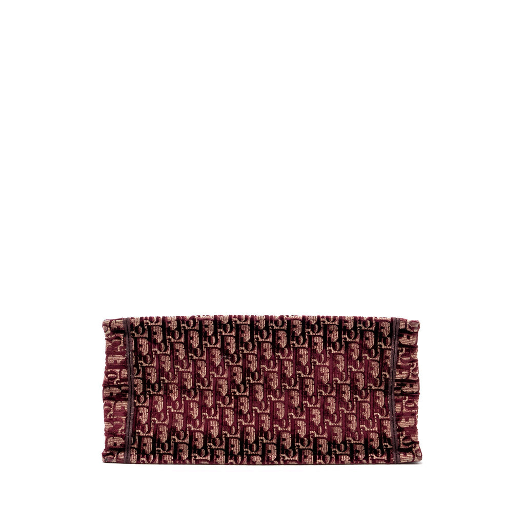 dior-medium-book-tote-oblique-embroidery-velvet-canvas-dark-red-copy