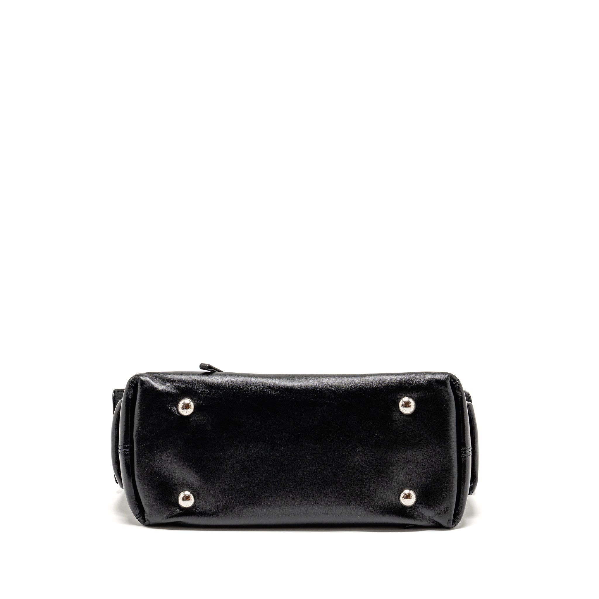 louis-vuitton-carryall-cargo-vibe-pm-lambskin-black-shw-copy-1