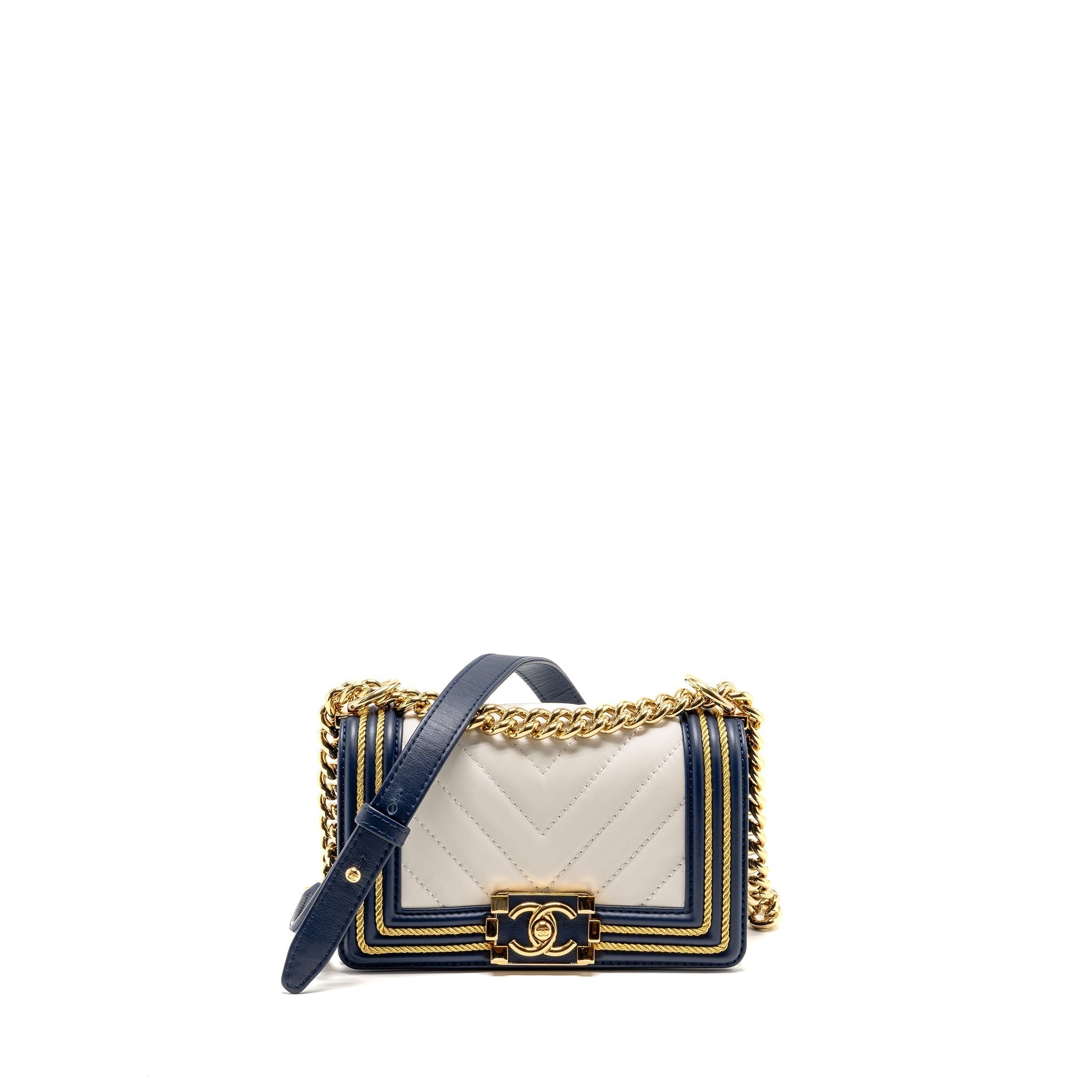chanel-small-chevron-boy-bag-calfskin-white-navy-ghw