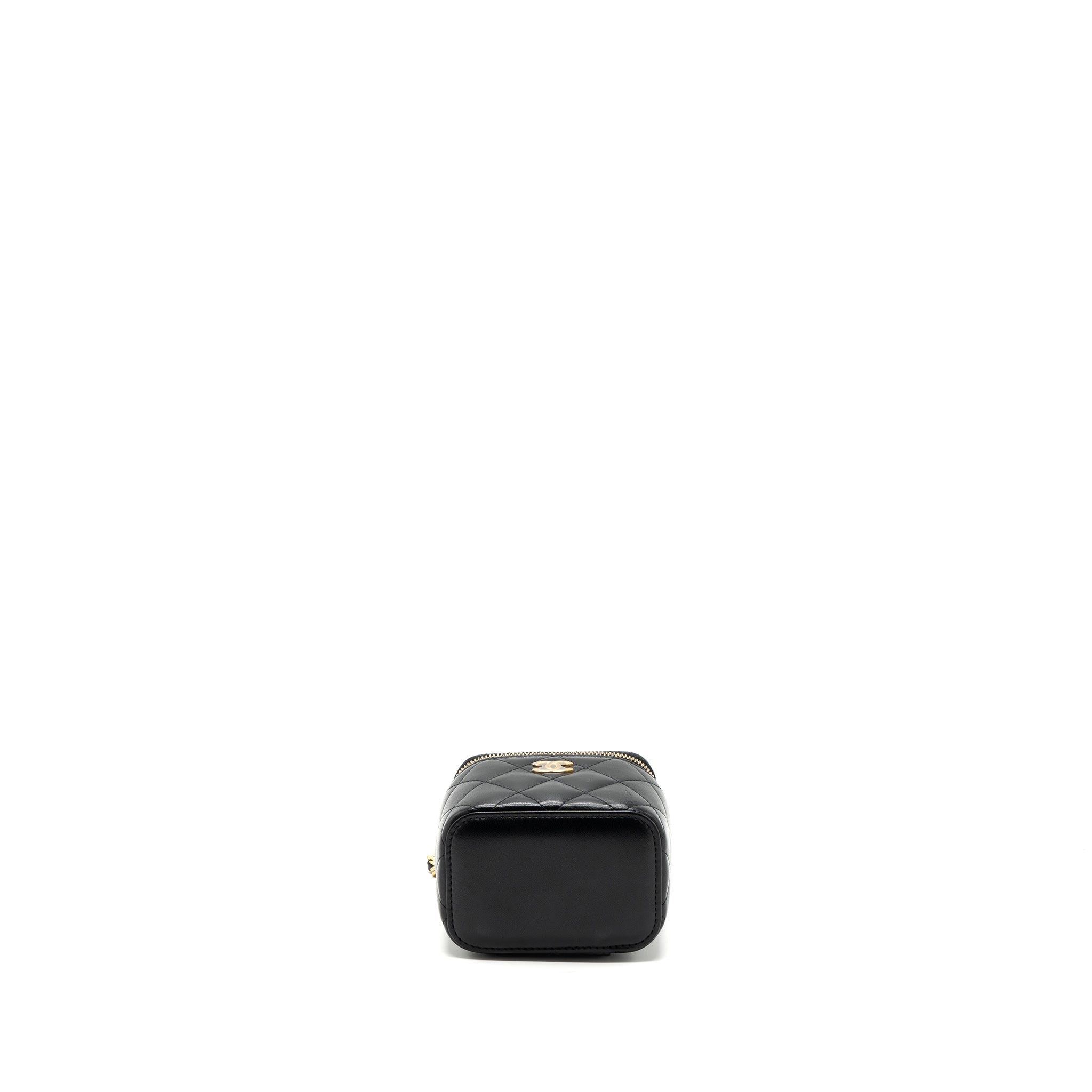 chanel-top-handle-mini-vanity-lambskin-black-ghw