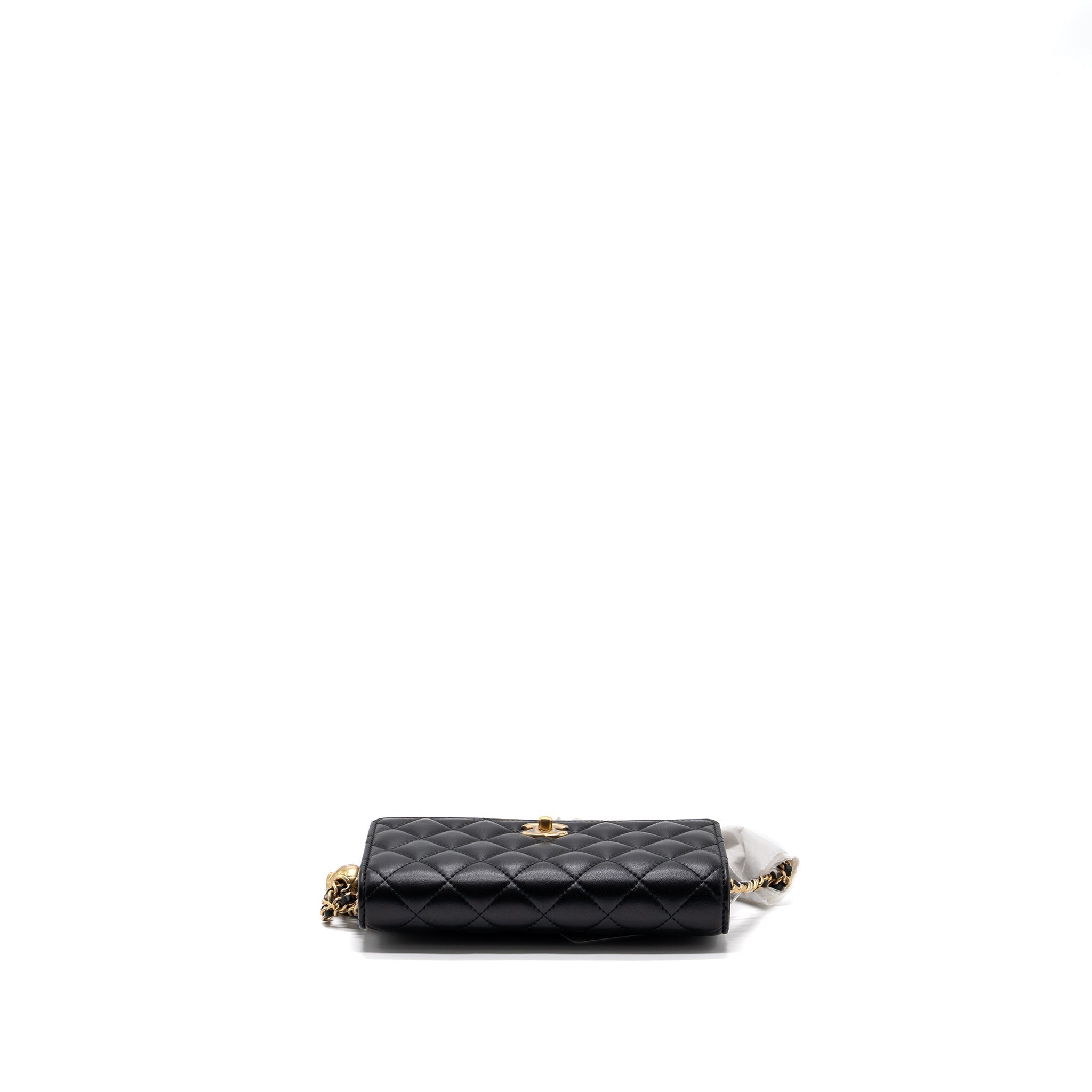 chanel-23k-pearl-crush-wallet-on-chain-lambskin-blackmicrochip